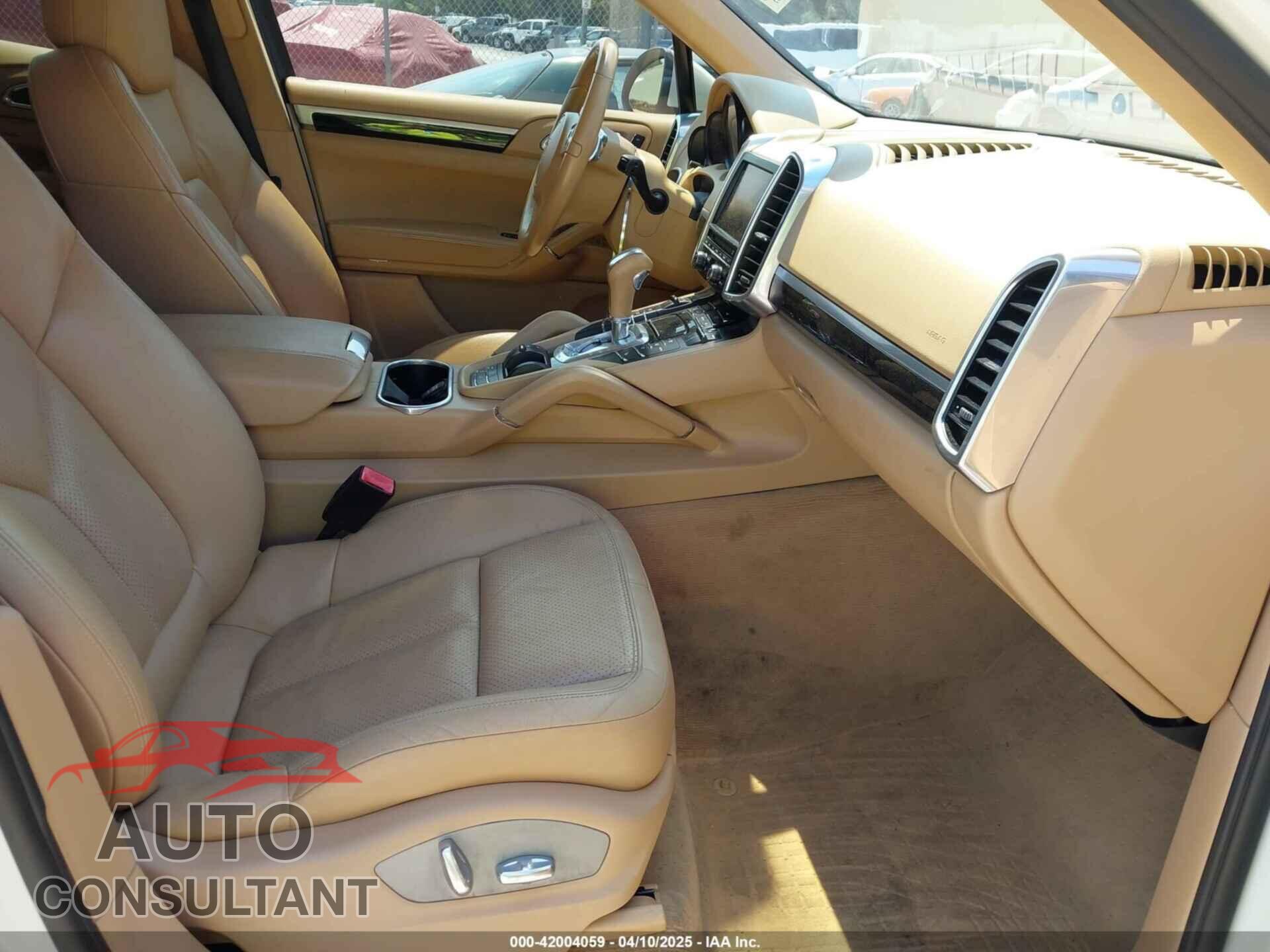 PORSCHE CAYENNE 2012 - WP1AB2A29CLA43330
