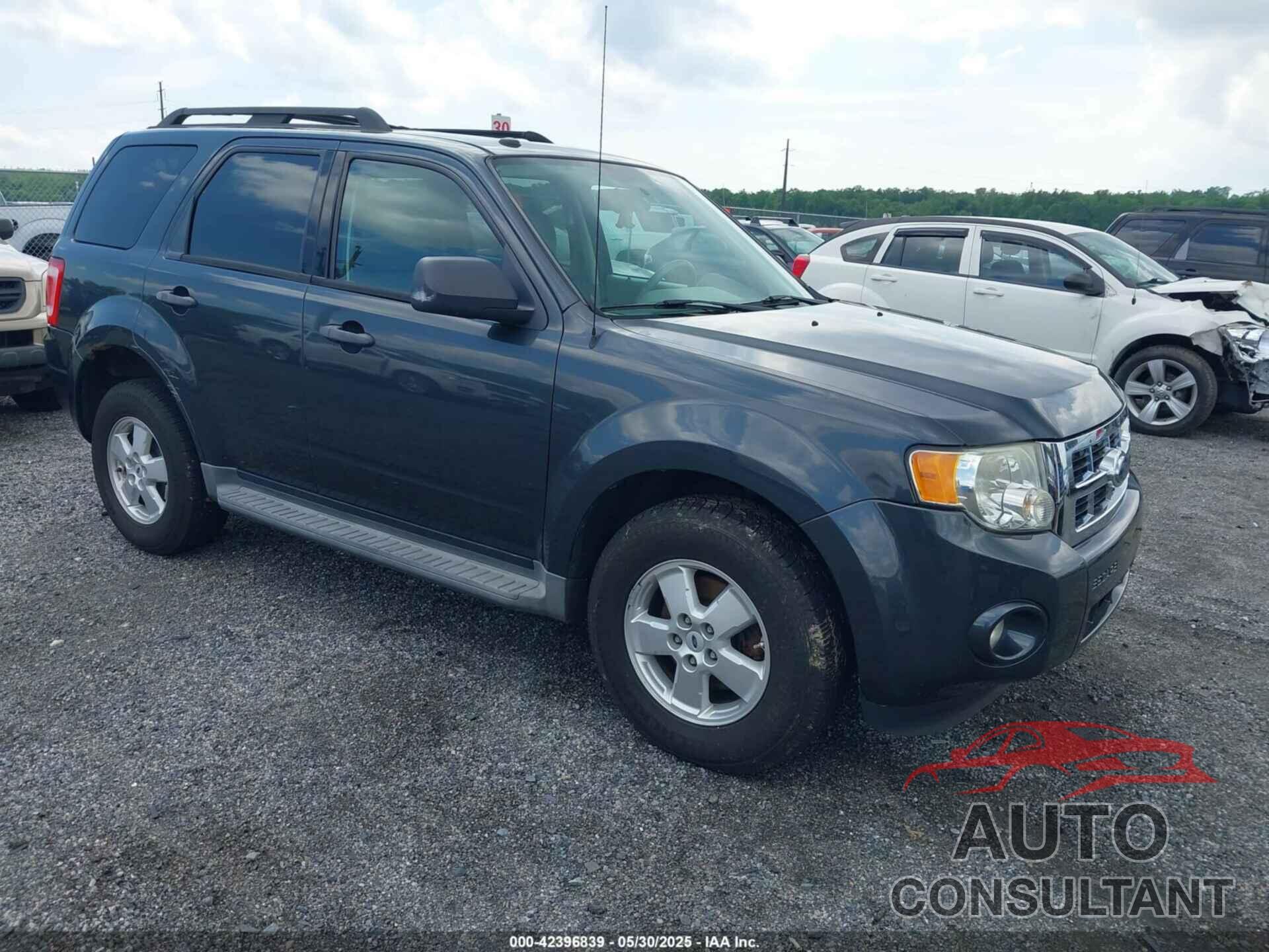 FORD ESCAPE 2009 - 1FMCU03739KC34270