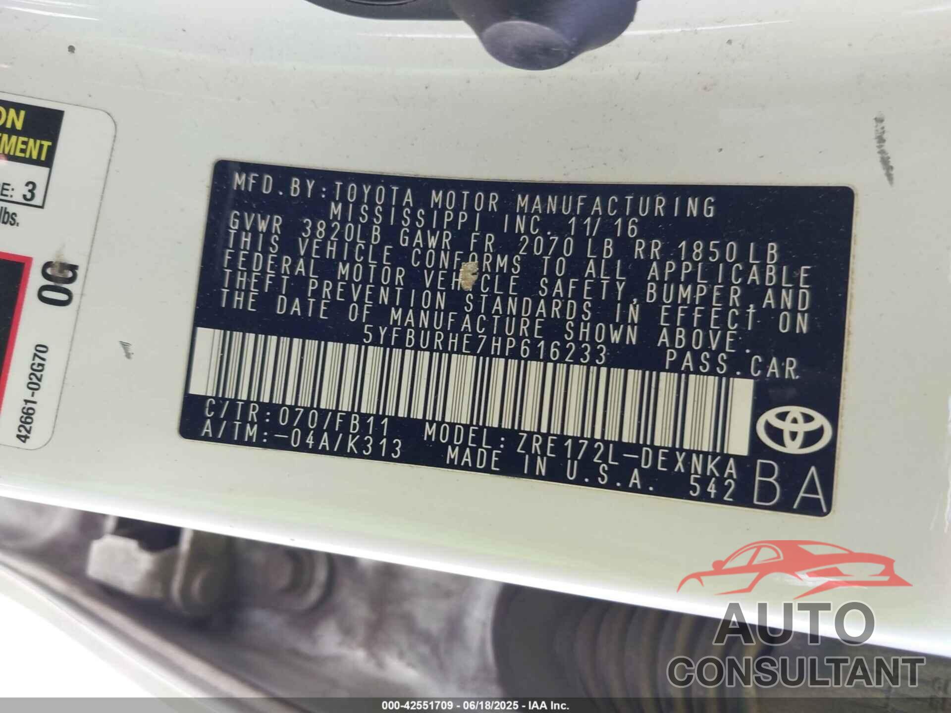 TOYOTA COROLLA 2017 - 5YFBURHE7HP616233