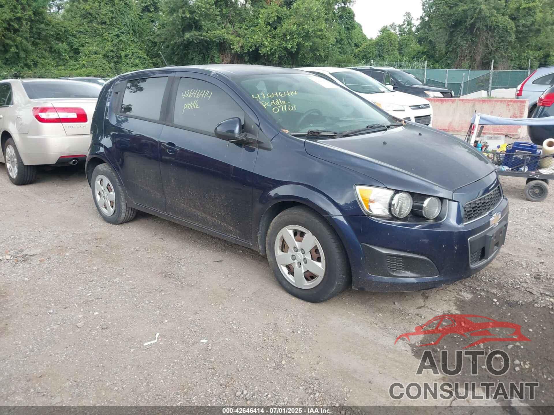 CHEVROLET SONIC 2015 - 1G1JA6SG7F4214749