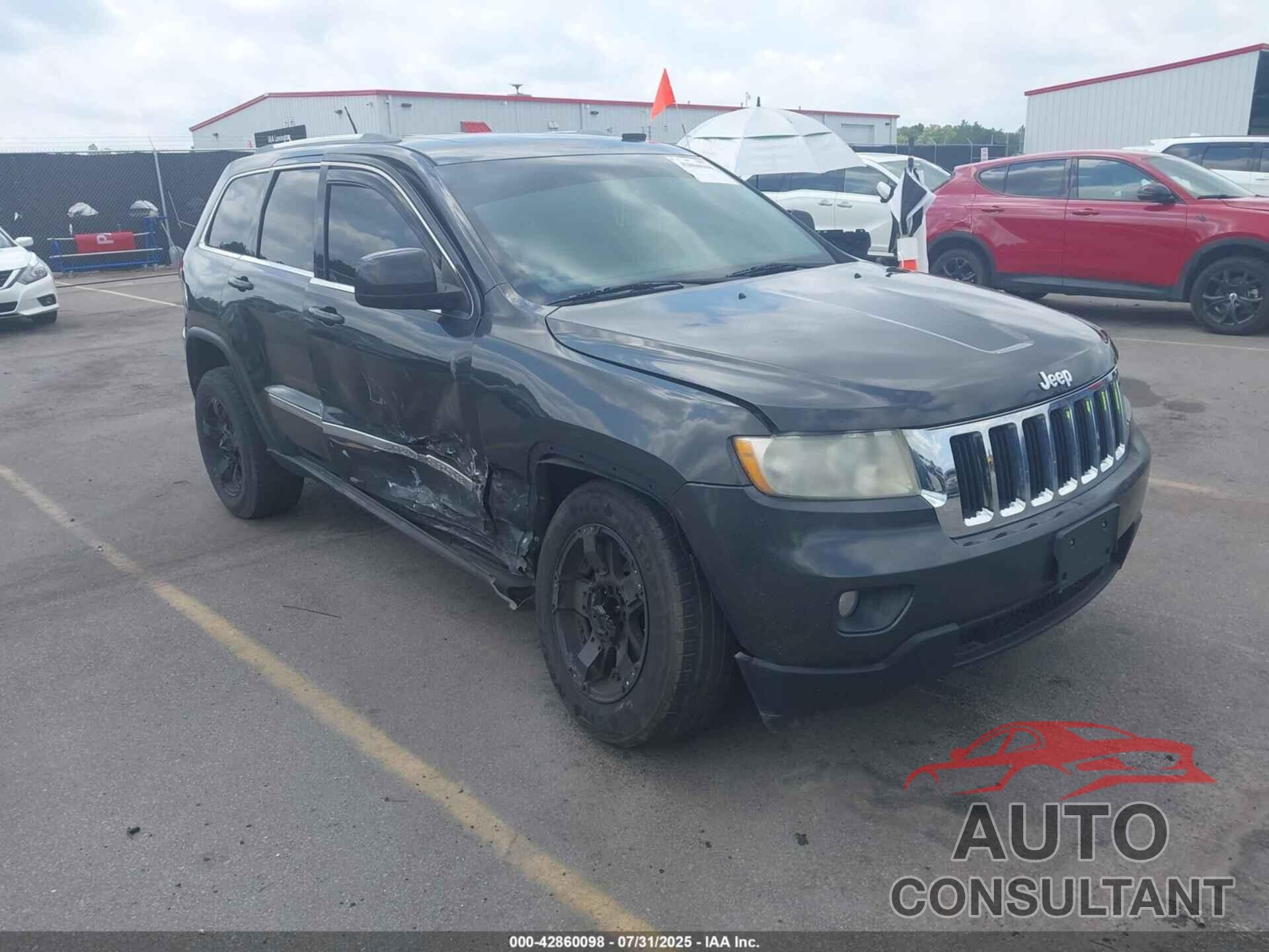 JEEP GRAND CHEROKEE 2011 - 1J4RR4GG4BC670654