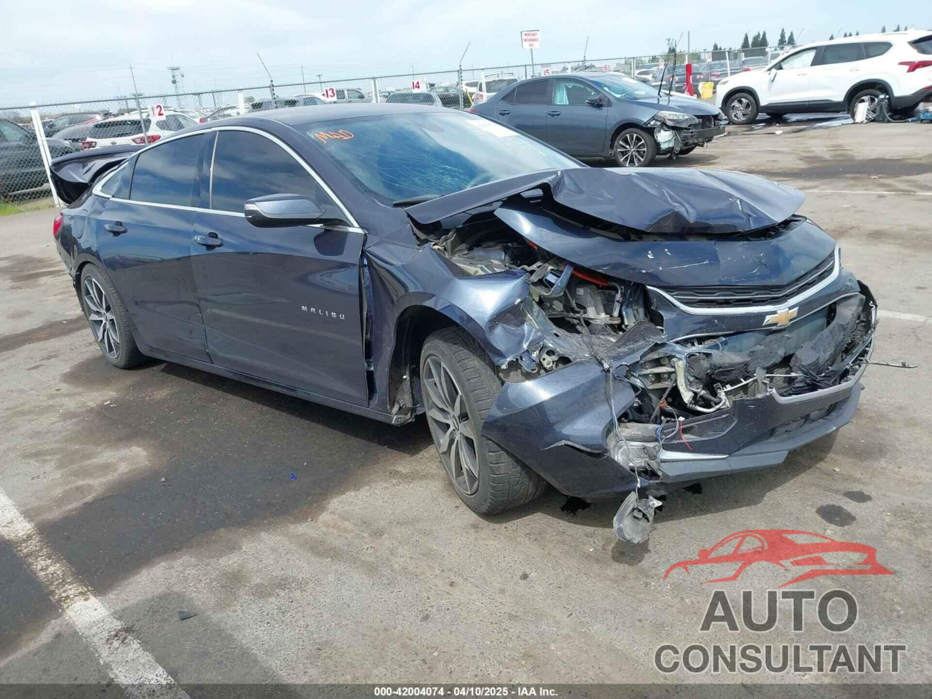 CHEVROLET MALIBU 2017 - 1G1ZE5ST7HF184741