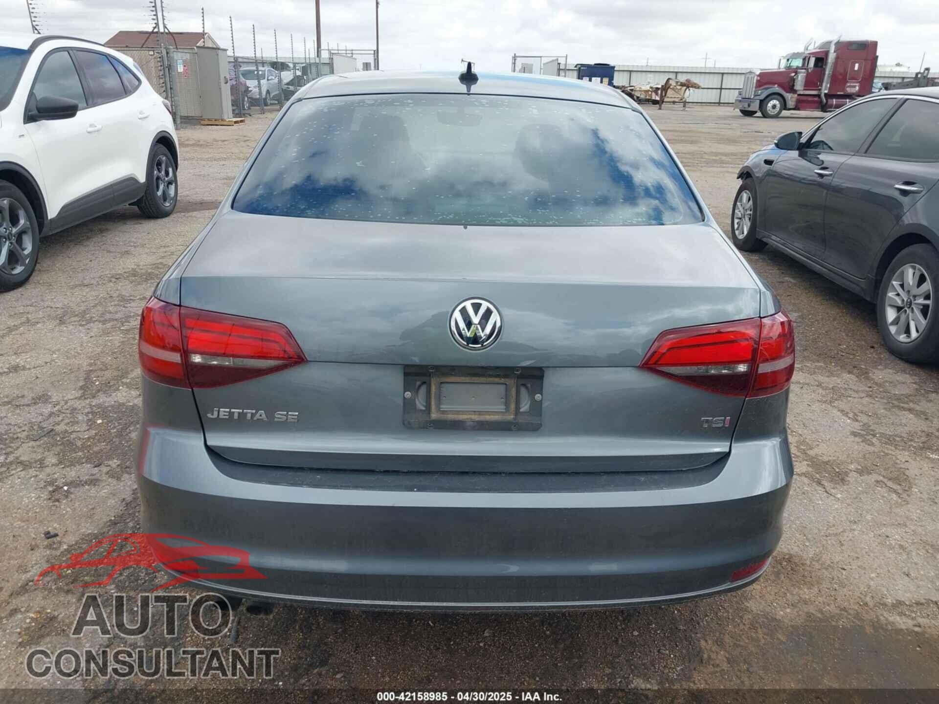 VOLKSWAGEN JETTA 2017 - 3VWDB7AJ9HM310357