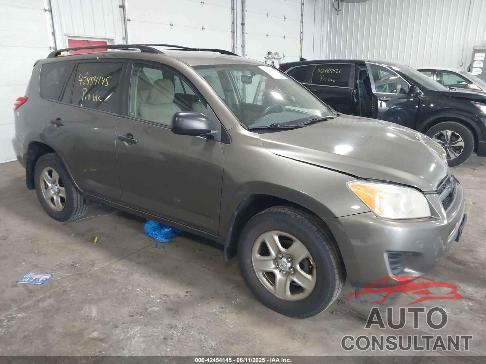 TOYOTA RAV4 2009 - JTMBF33VX95010521