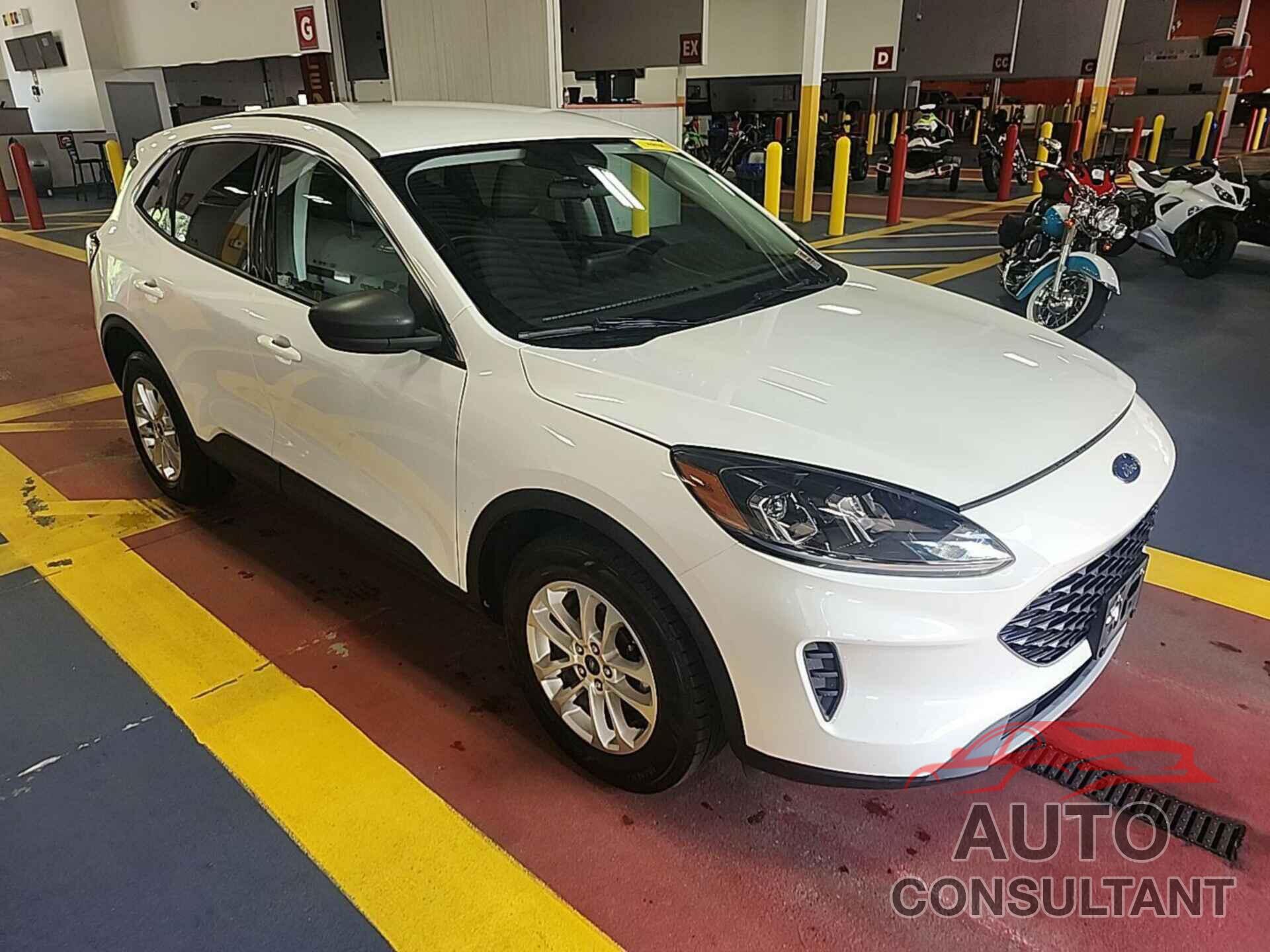 FORD ESCAPE 2022 - 1FMCU9G65NUA63784
