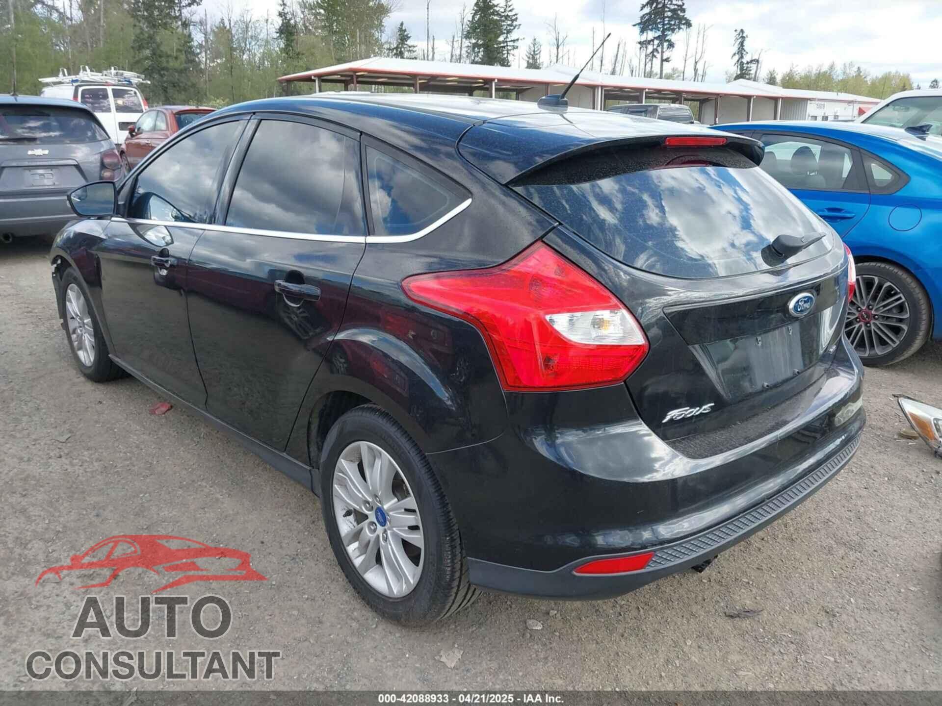 FORD FOCUS 2012 - 1FAHP3M2XCL106248
