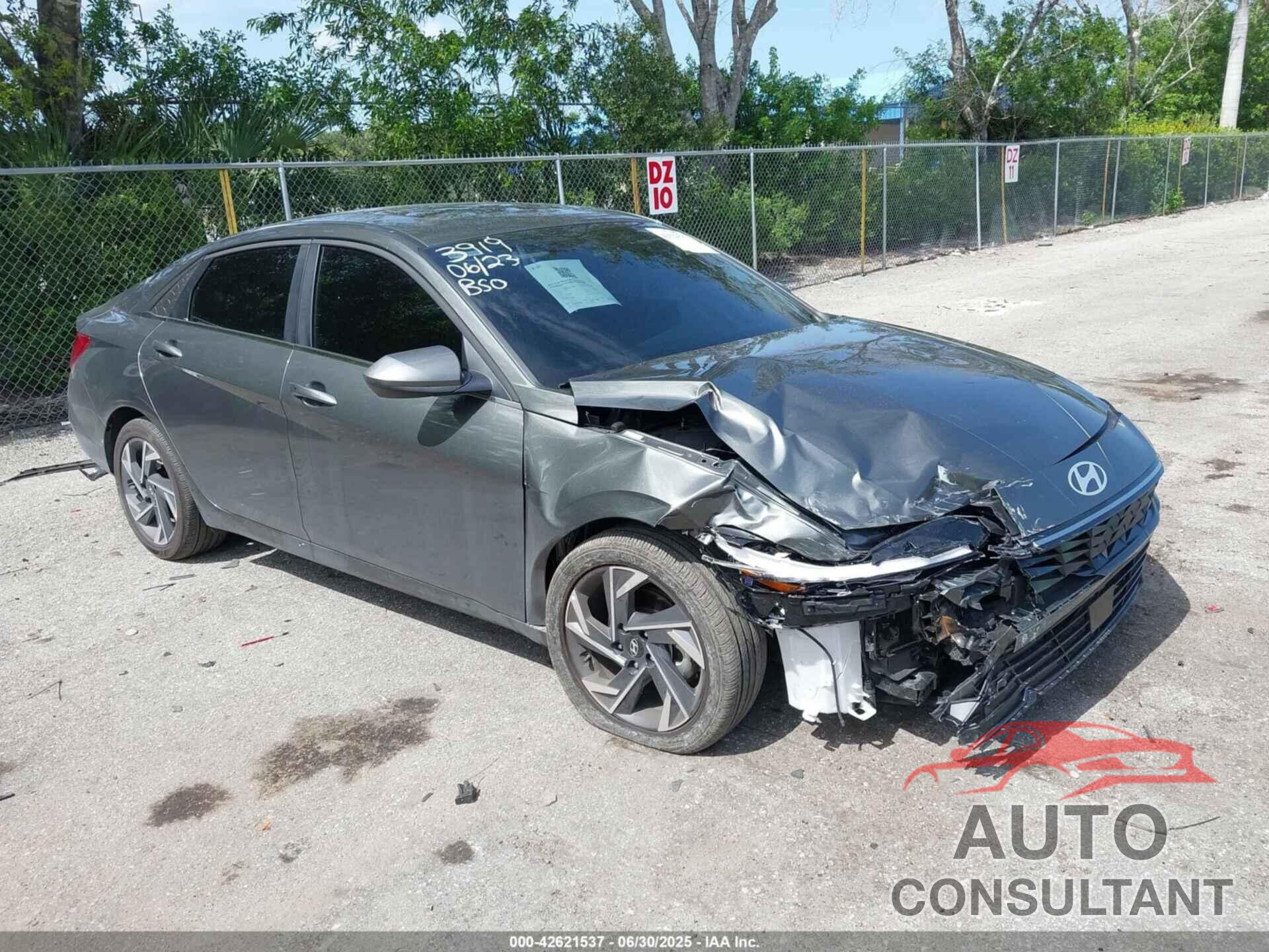 HYUNDAI ELANTRA 2025 - KMHLS4DG2SU883919