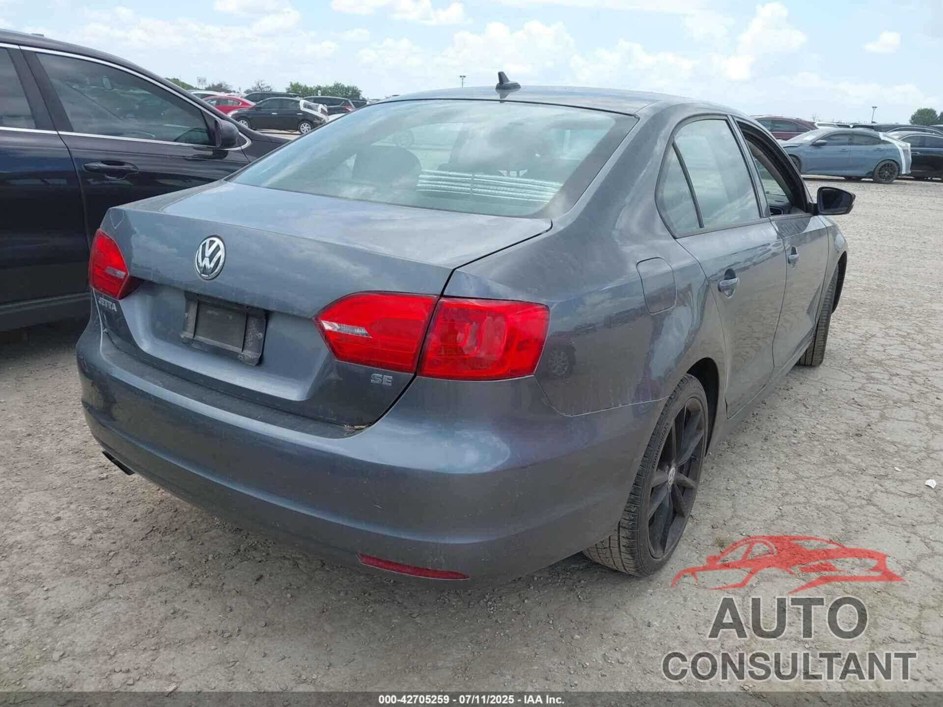 VOLKSWAGEN JETTA 2014 - 3VWD17AJXEM249213