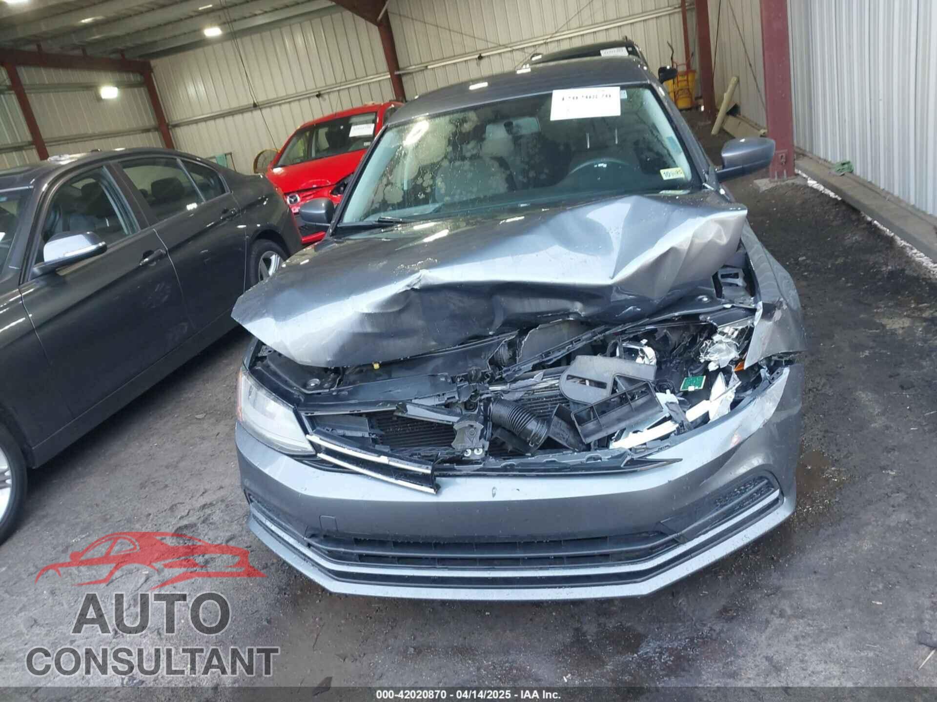VOLKSWAGEN JETTA 2017 - 3VW2B7AJ2HM234682