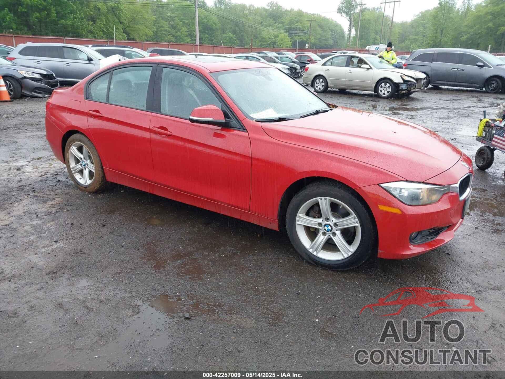 BMW 328I 2013 - WBA3B5G58DNS00569