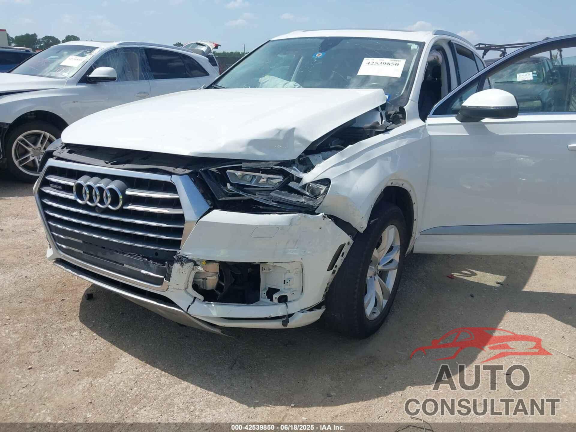 AUDI Q7 2019 - WA1LAAF75KD044439