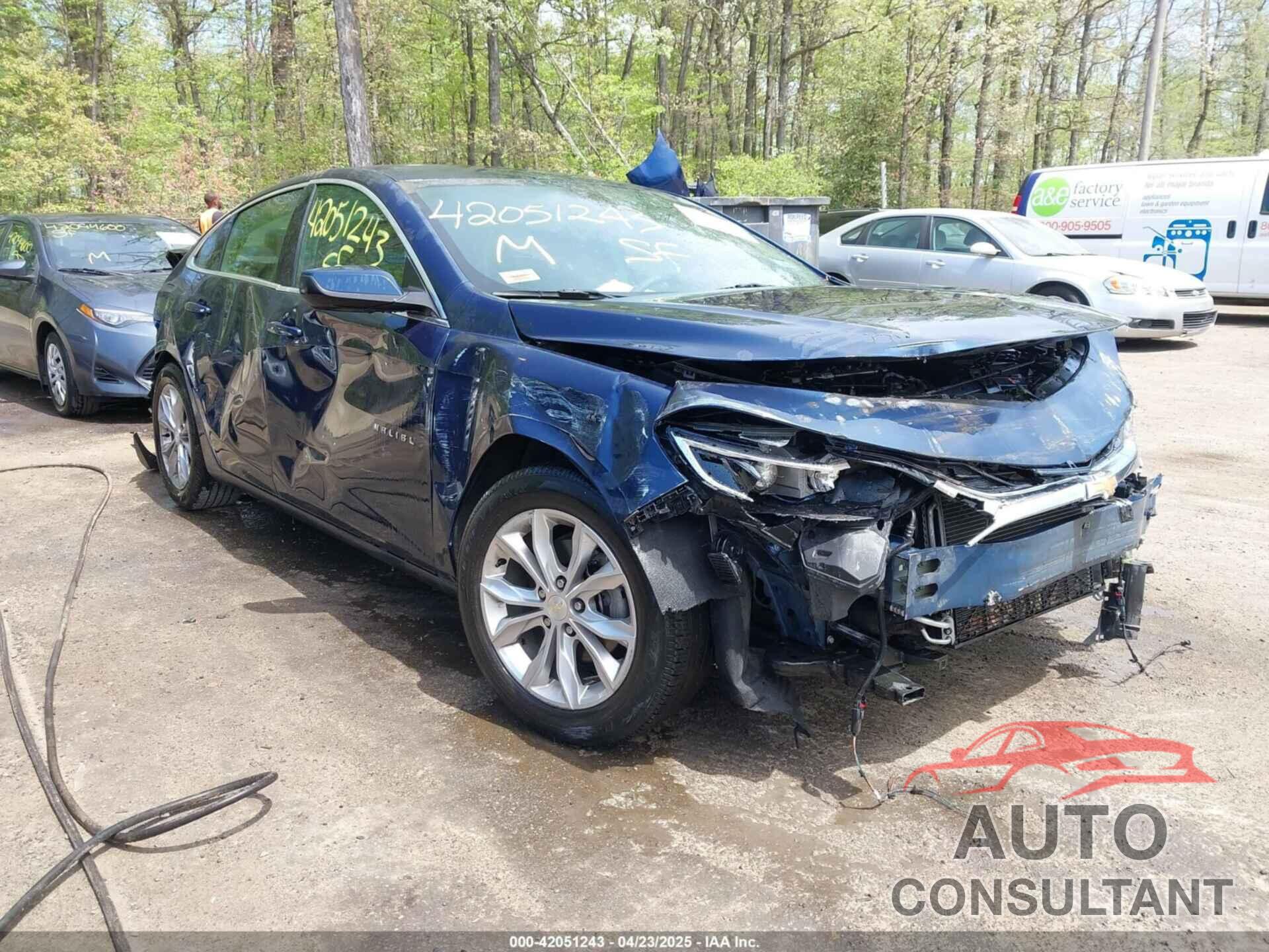 CHEVROLET MALIBU 2020 - 1G1ZD5STXLF000498
