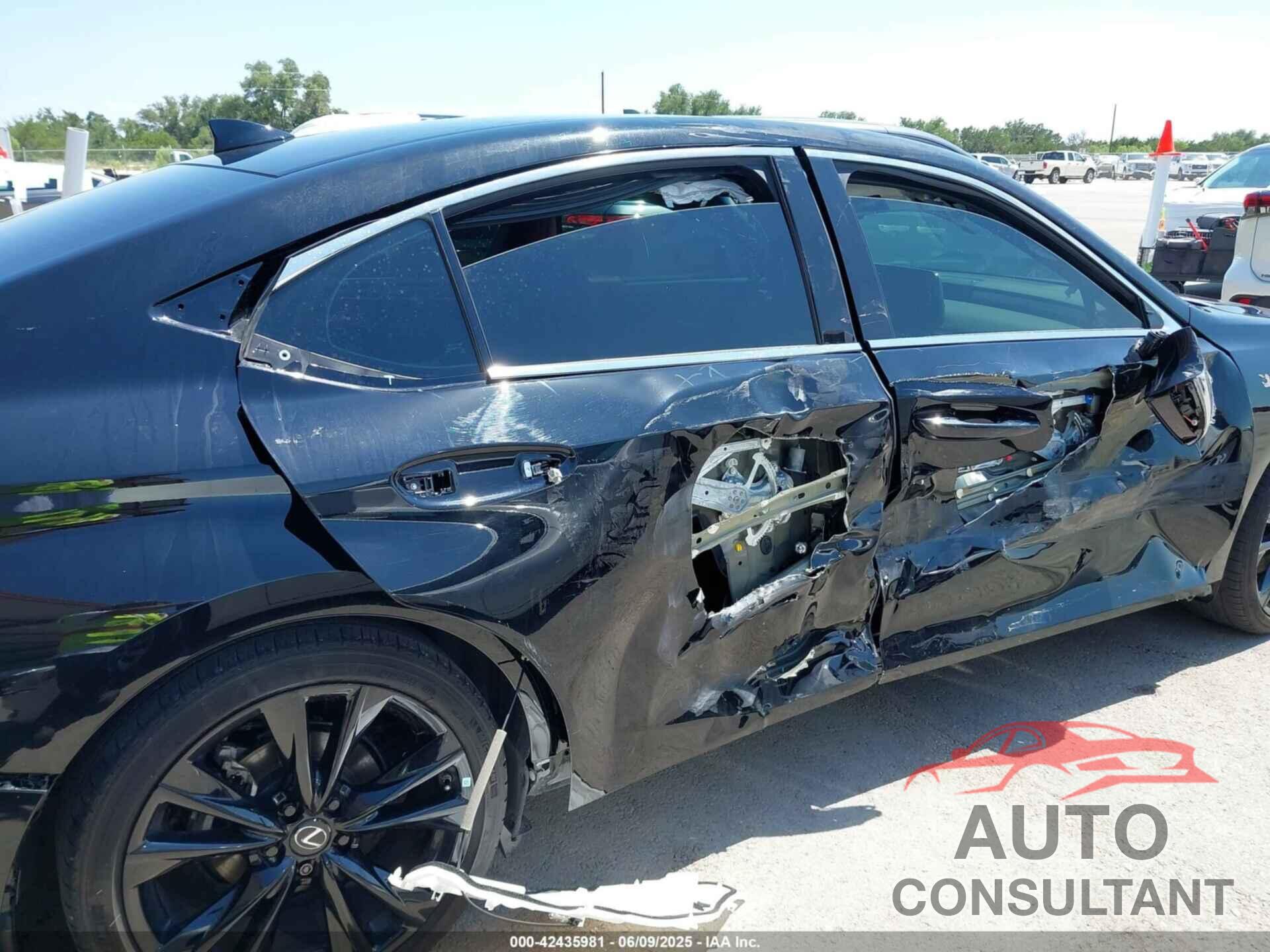 LEXUS ES 350 2022 - 58AGZ1B19NU122120