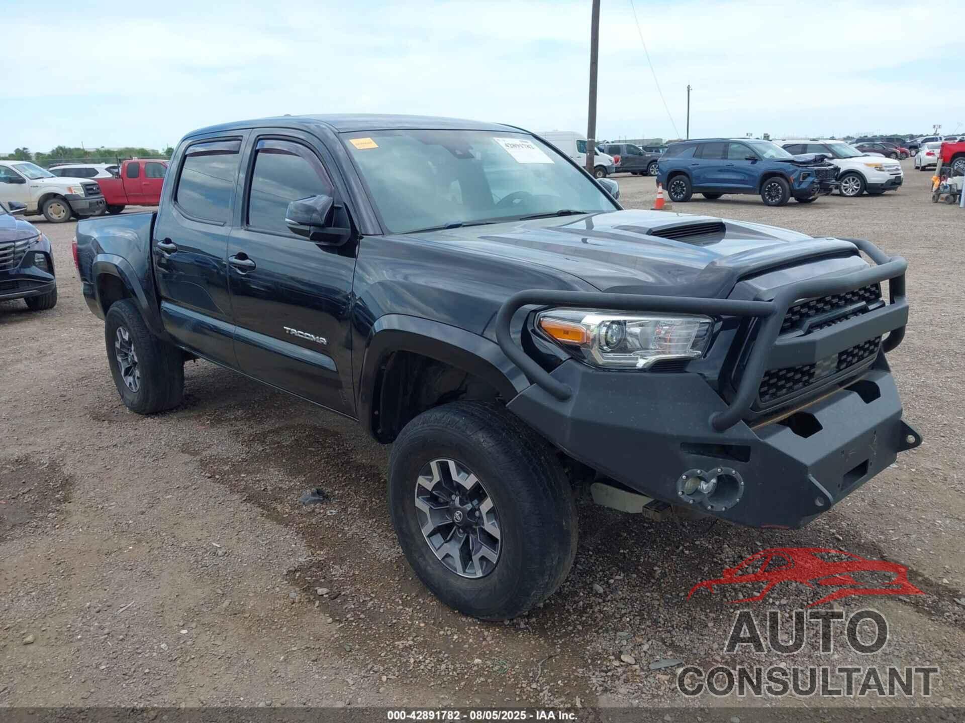 TOYOTA TACOMA 2018 - 5TFCZ5AN2JX158309