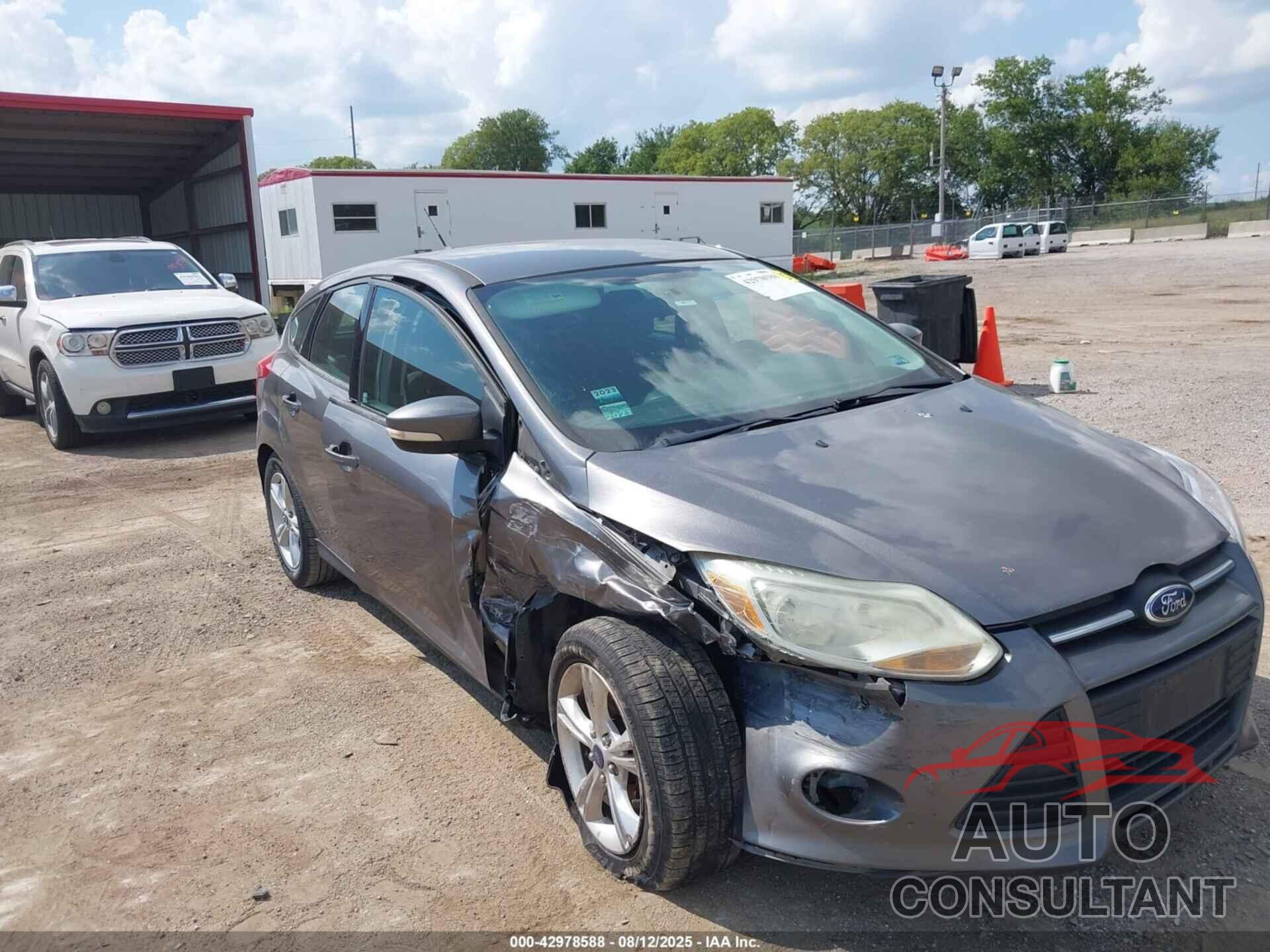FORD FOCUS 2014 - 1FADP3K23EL349467