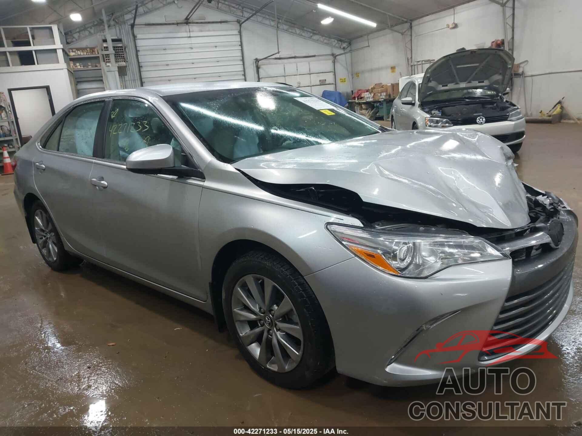 TOYOTA CAMRY 2016 - 4T4BF1FK2GR570561
