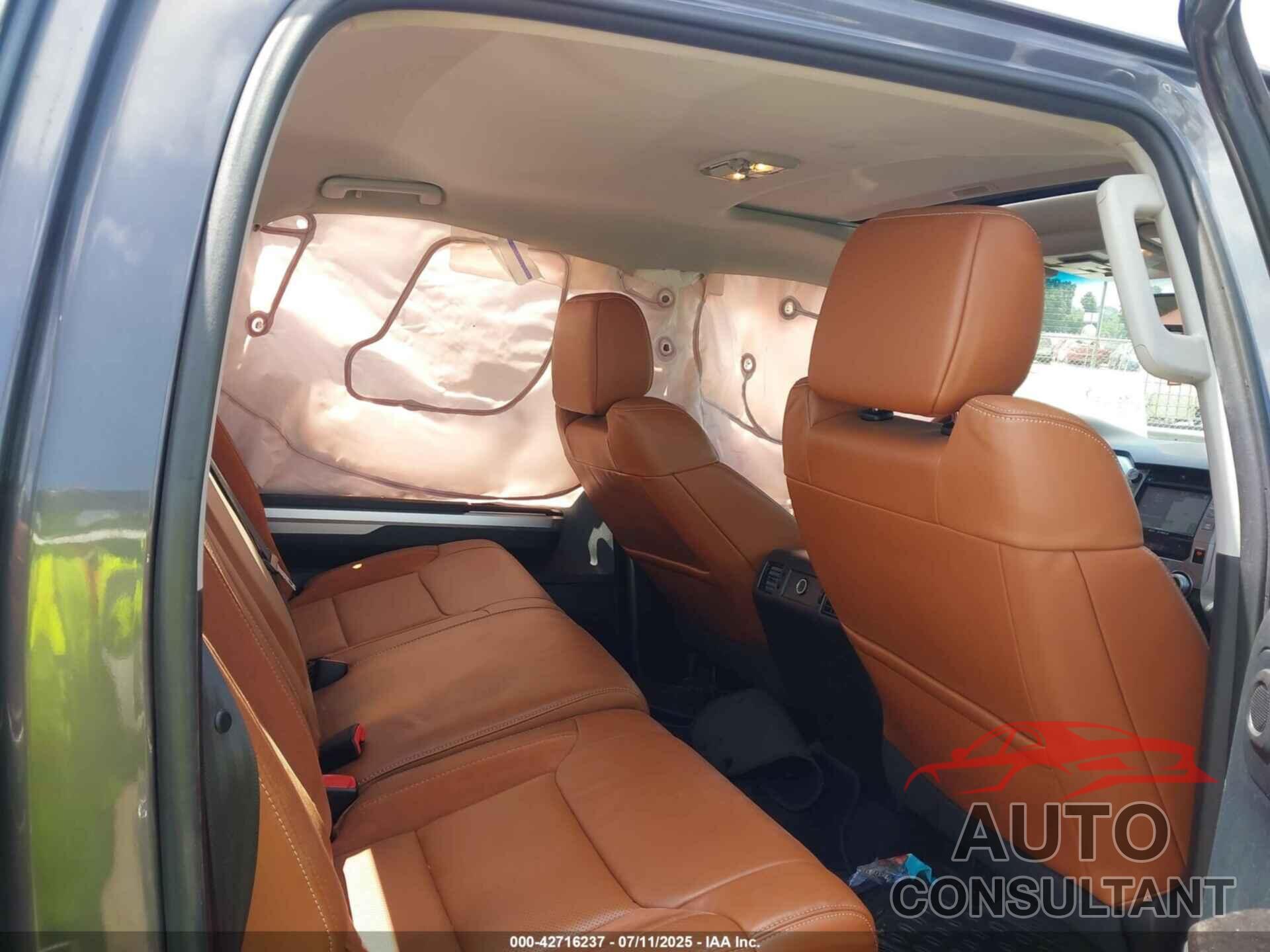 TOYOTA TUNDRA 2016 - 5TFAY5F15GX501283