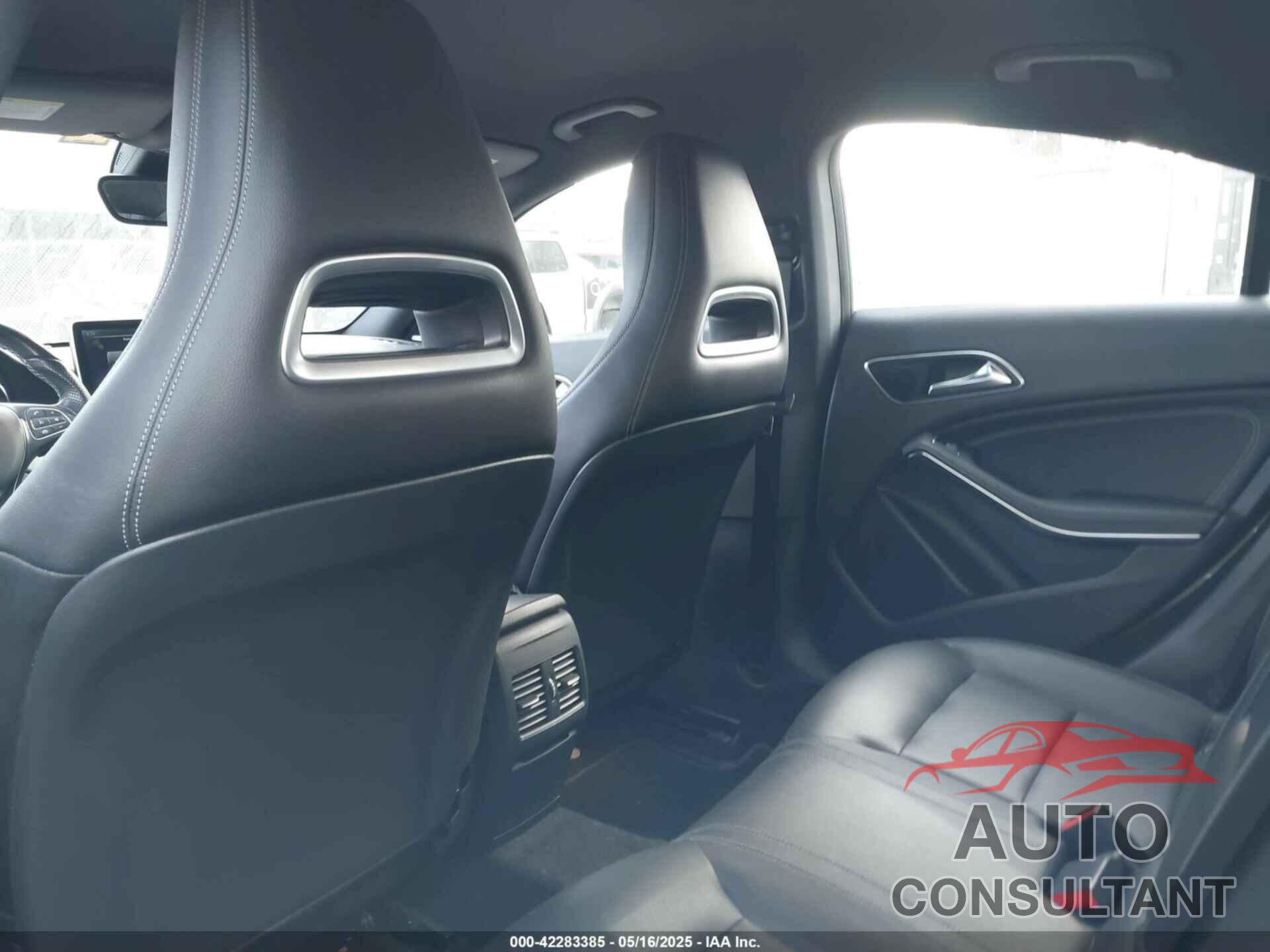 MERCEDES-BENZ CLA 250 2016 - WDDSJ4EBXGN317116