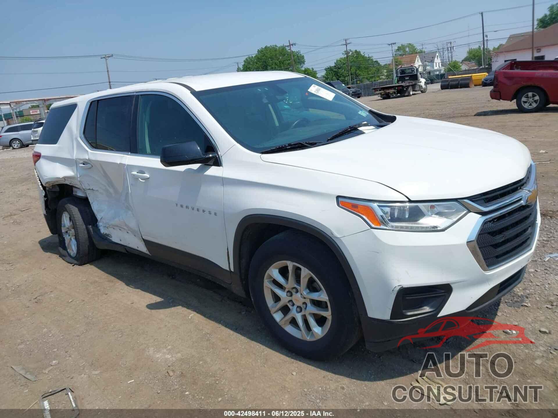CHEVROLET TRAVERSE 2019 - 1GNERFKW2KJ279570