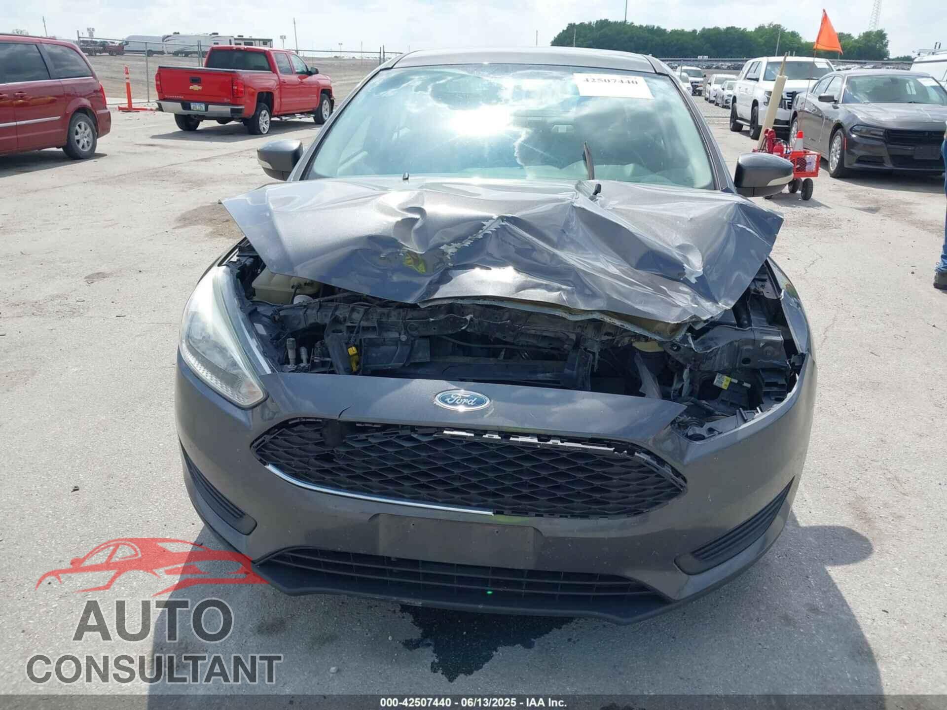 FORD FOCUS 2015 - 1FADP3F23FL313998