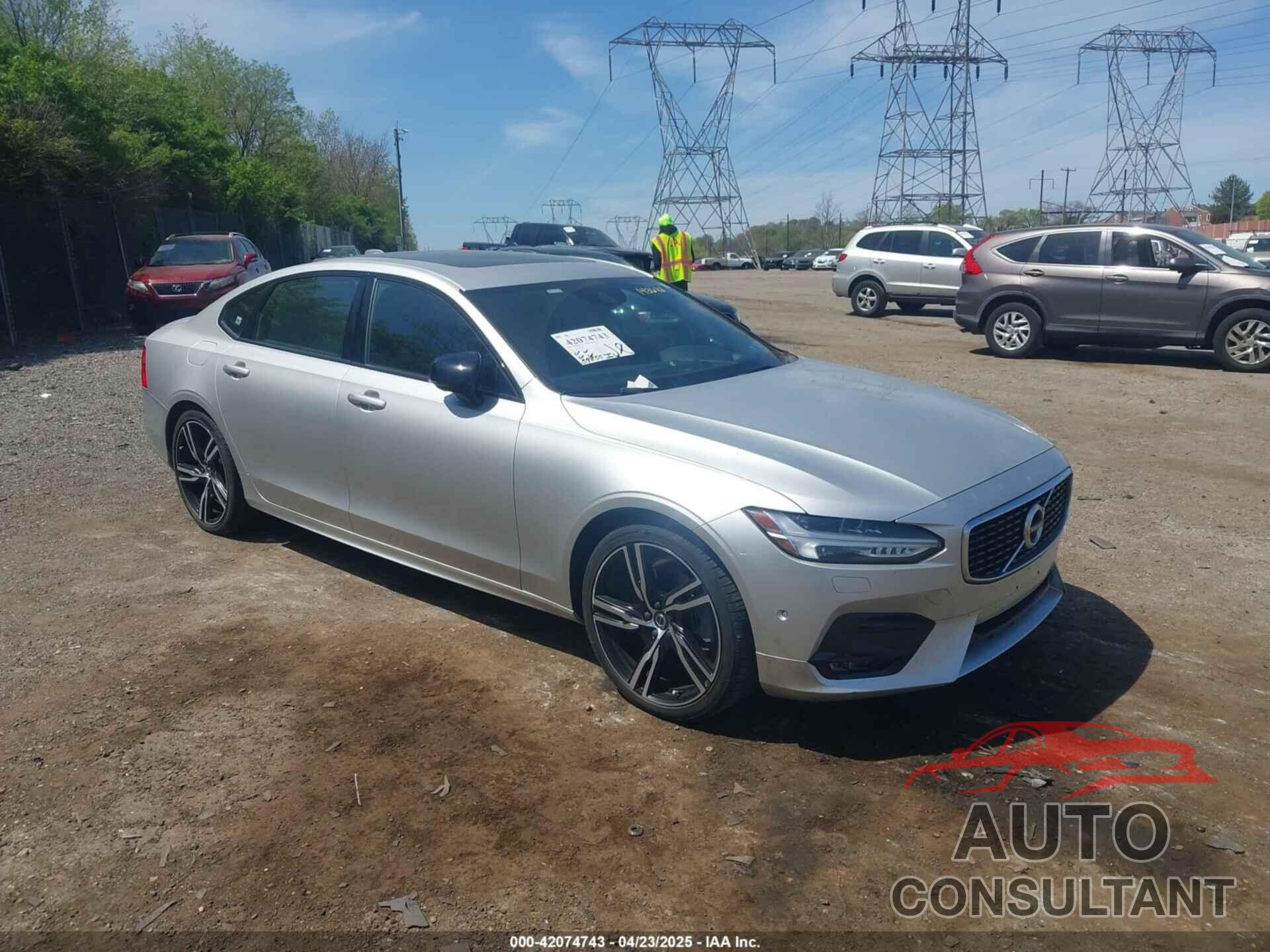 VOLVO S90 2020 - LVYA22MT1LP143672