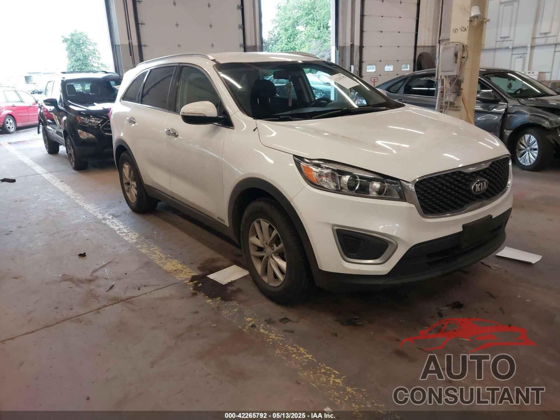 KIA SORENTO 2018 - 5XYPGDA33JG429977