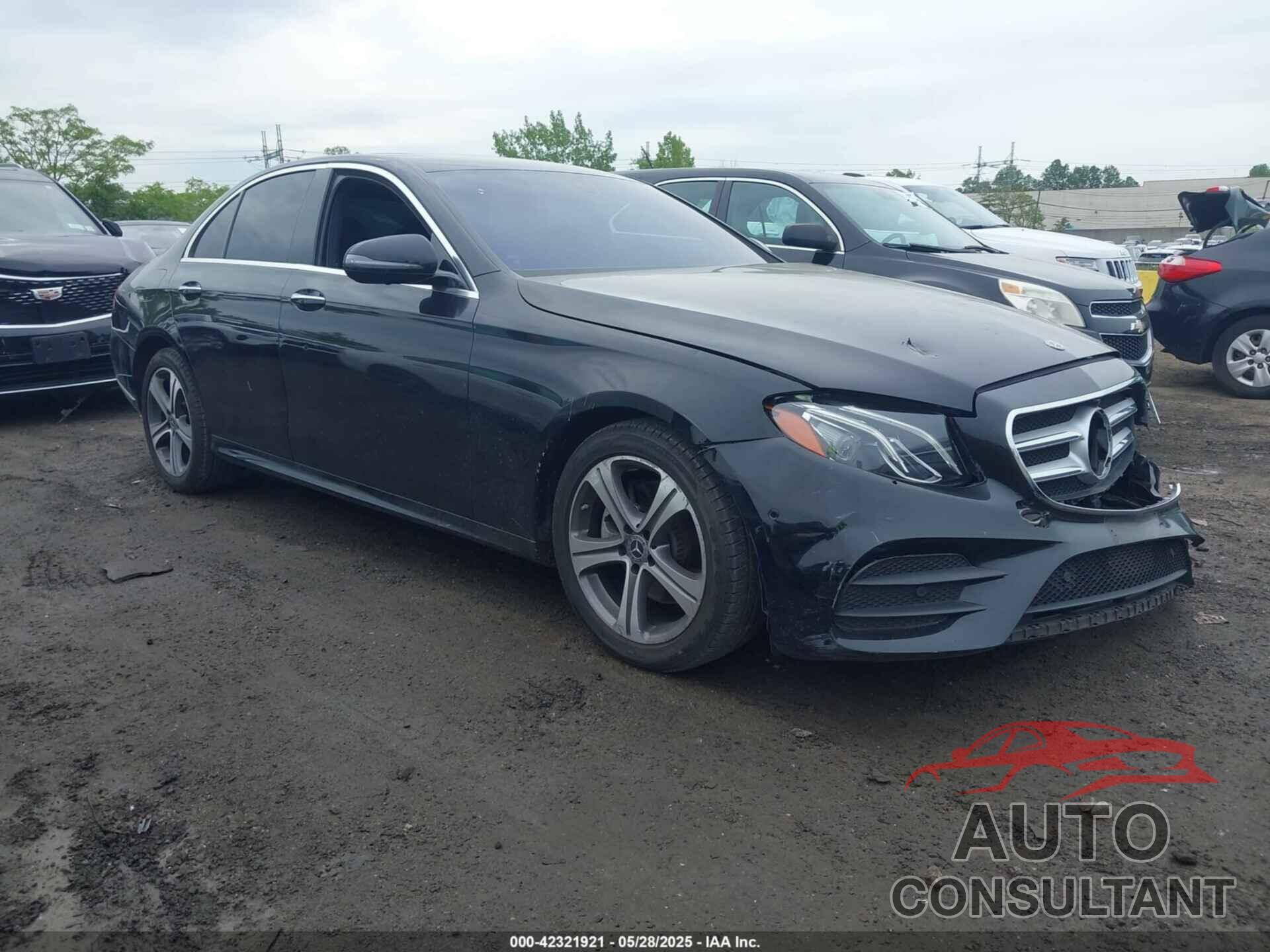 MERCEDES-BENZ E 300 2019 - WDDZF4KB6KA625307