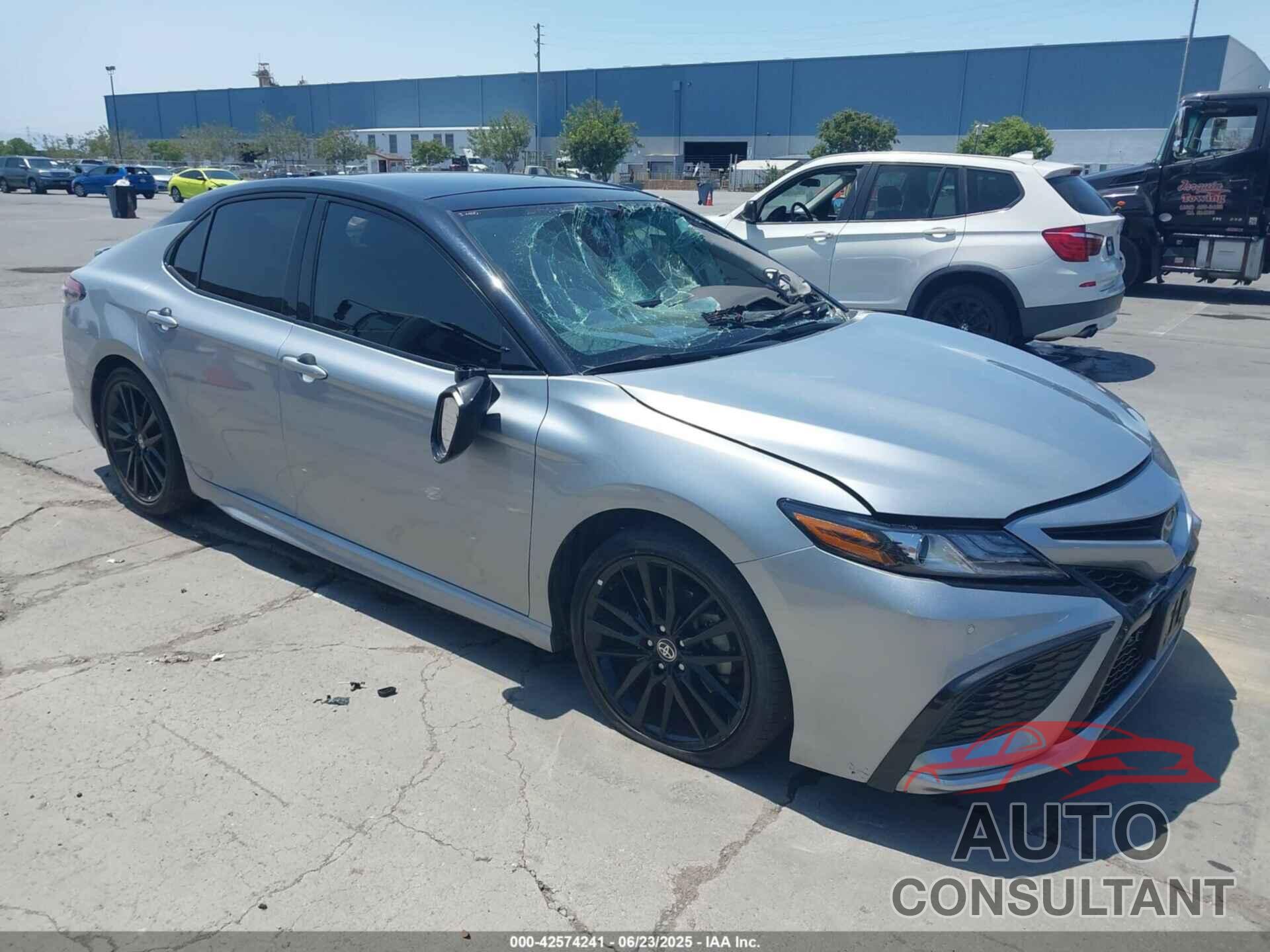 TOYOTA CAMRY 2023 - 4T1KZ1AK1PU084011
