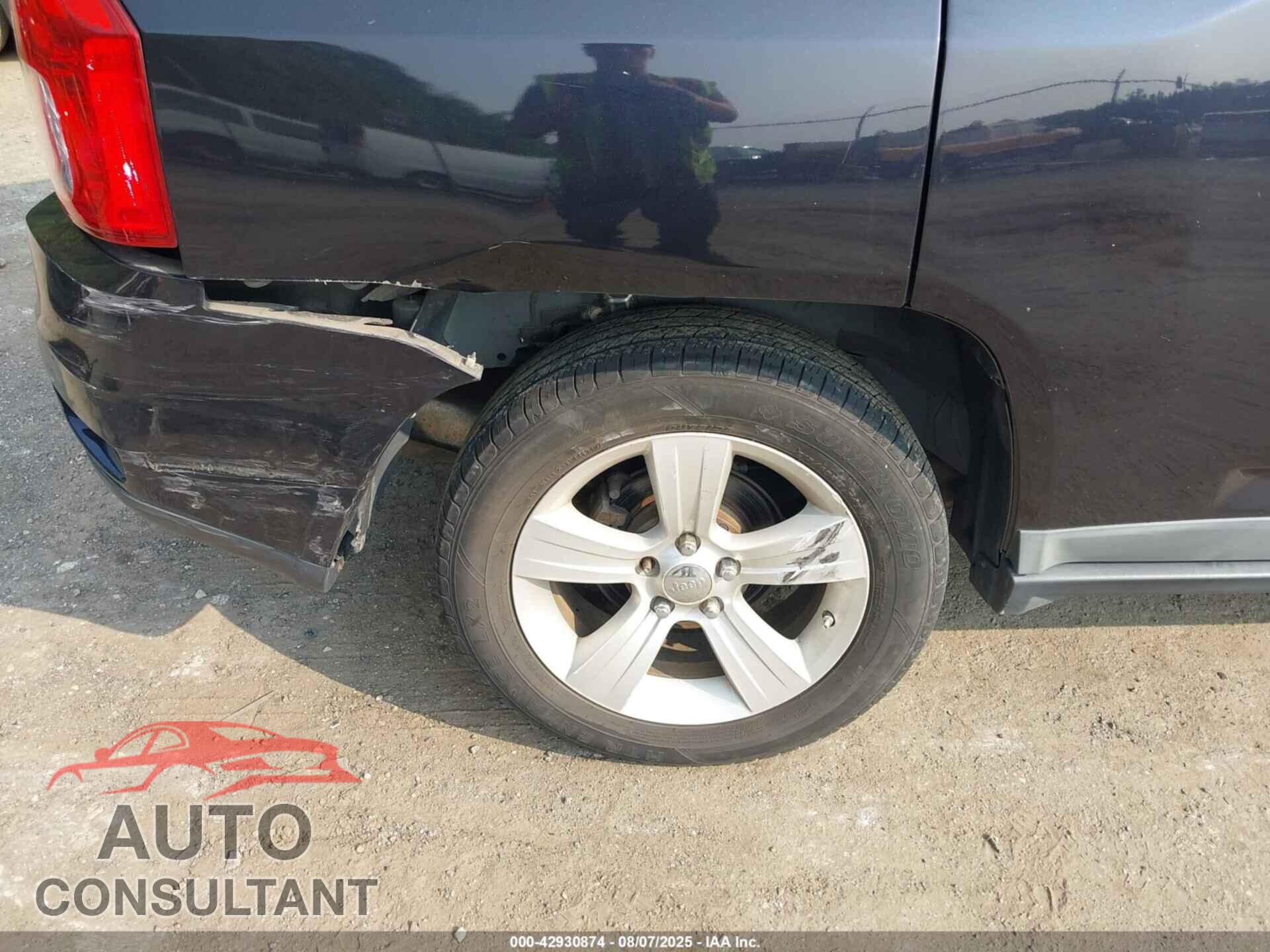 JEEP COMPASS 2011 - 1J4NF1FB4BD194072