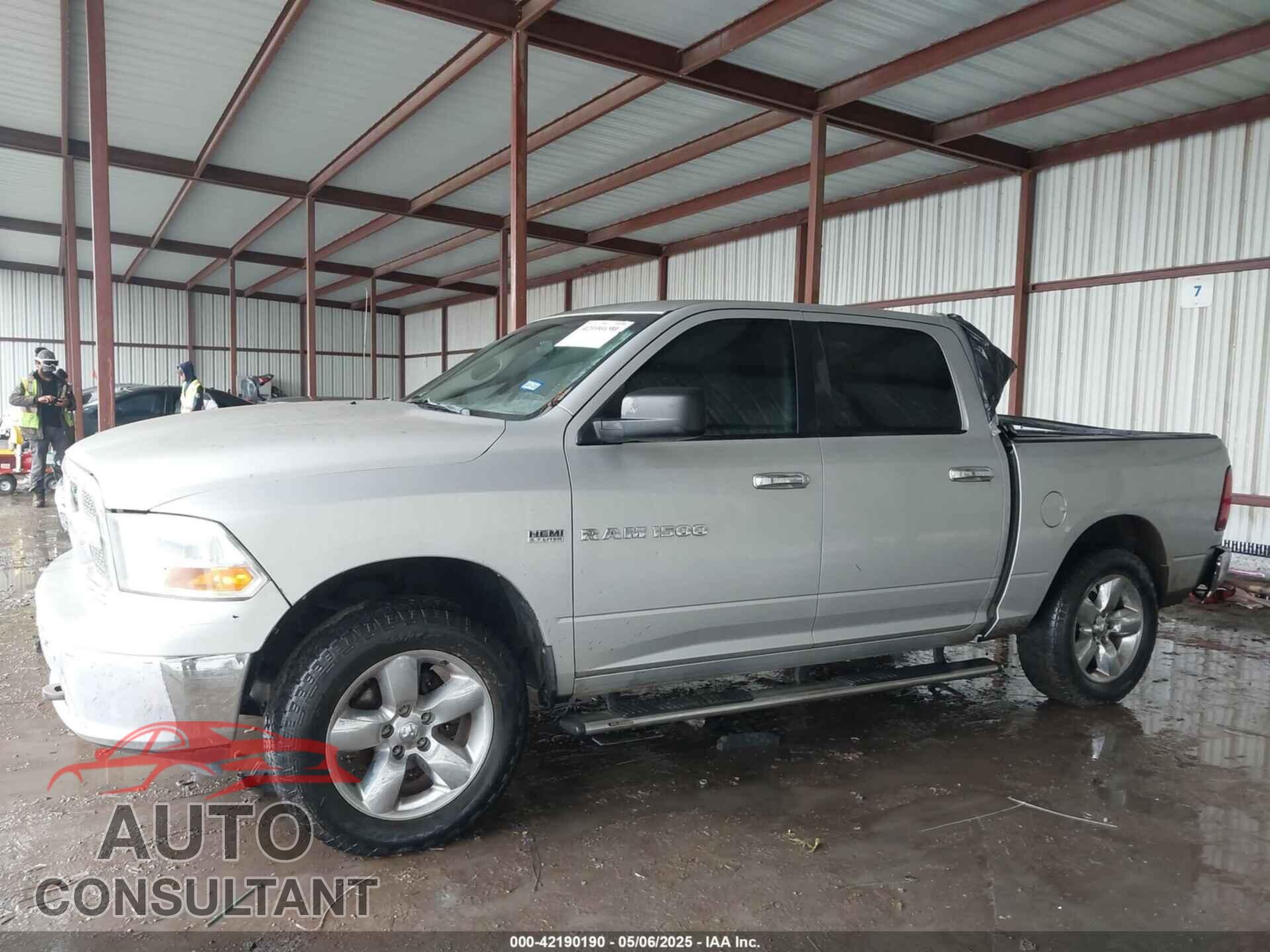 DODGE RAM 1500 2012 - 1C6RD7LT5CS112481