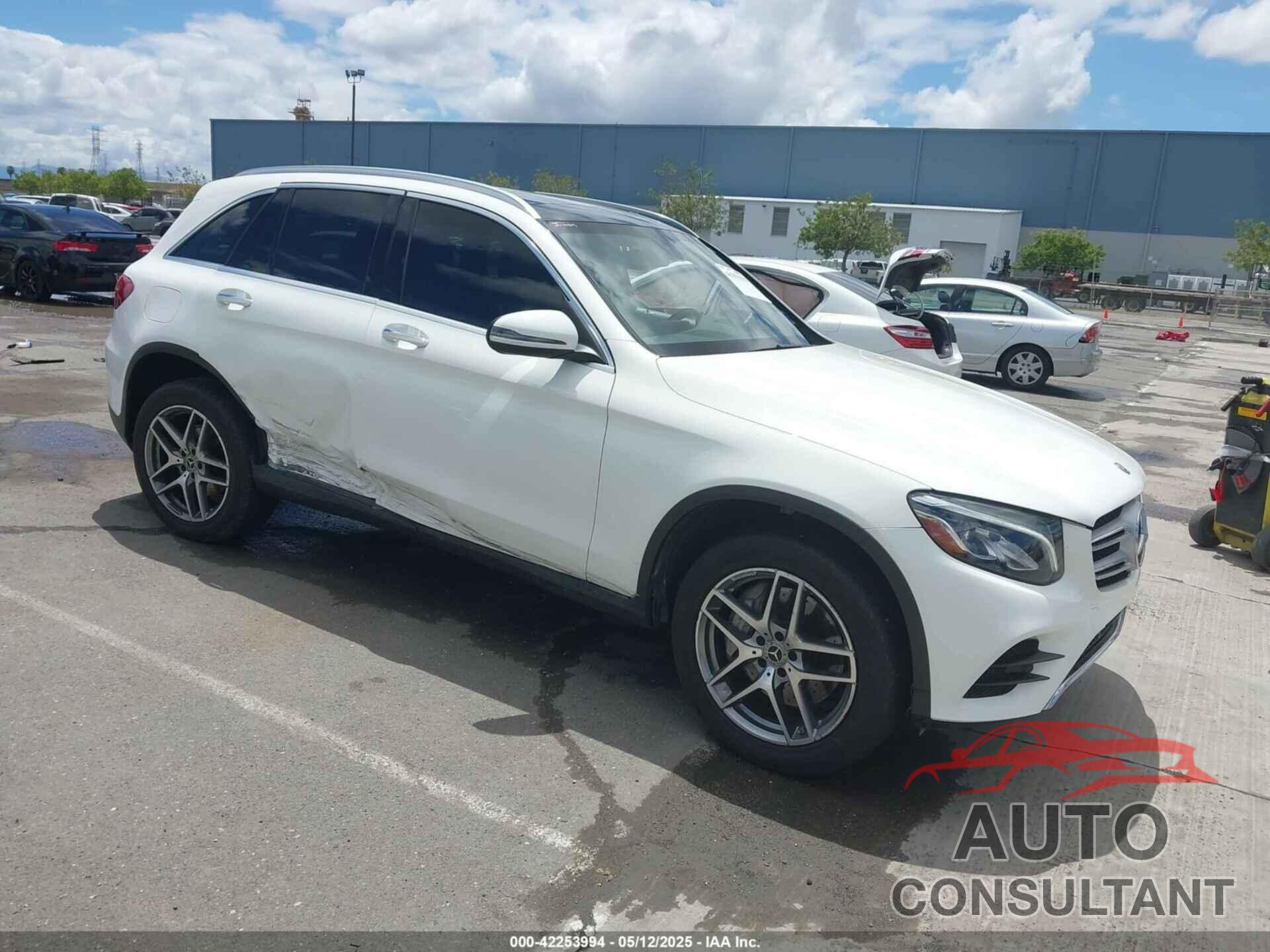 MERCEDES-BENZ GLC 300 2018 - WDC0G4JB6JV112710