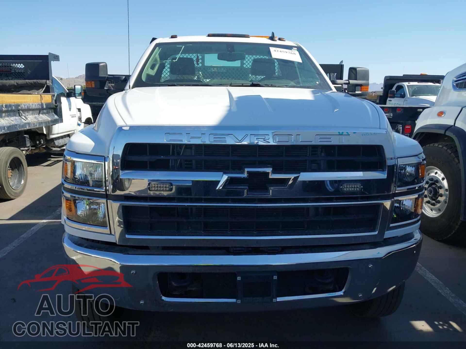 CHEVROLET SILVERADO MD 2023 - 1HTKJPVM4PH130937