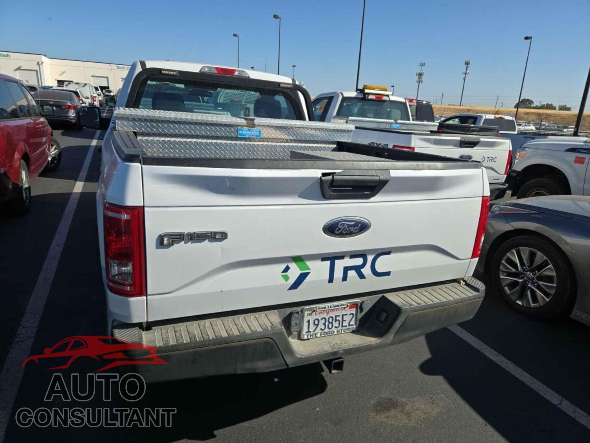 FORD F-150 2017 - 1FTMF1E82HKC47203