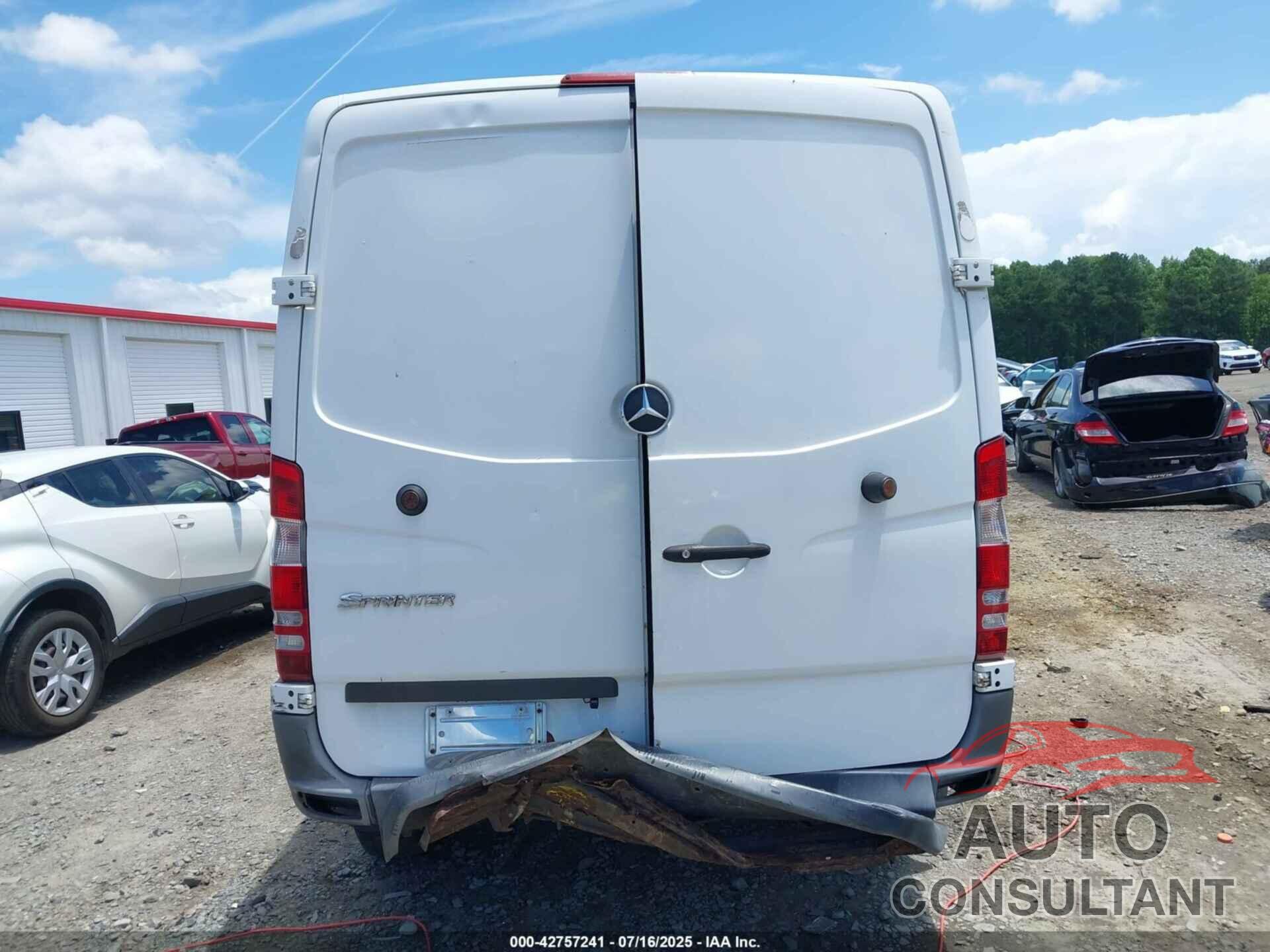 MERCEDES-BENZ SPRINTER VAN 2500 2010 - WD3PE7CC9A5462487