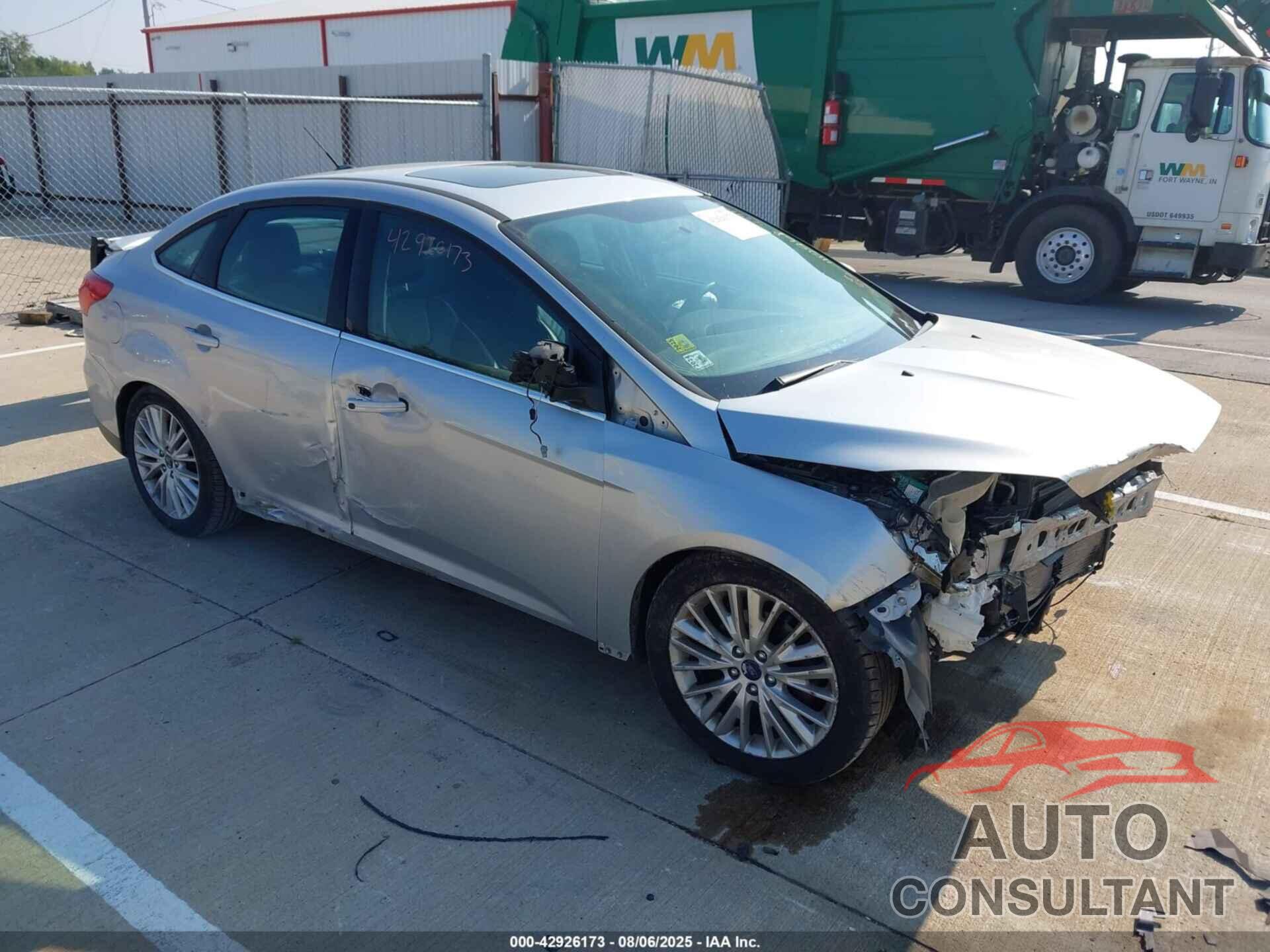 FORD FOCUS 2017 - 1FADP3J21HL239524