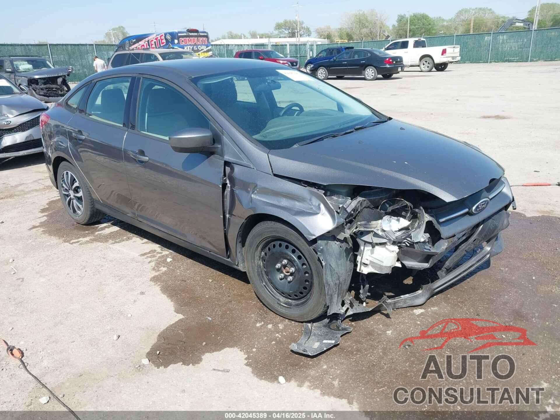 FORD FOCUS 2012 - 1FAHP3F20CL456565
