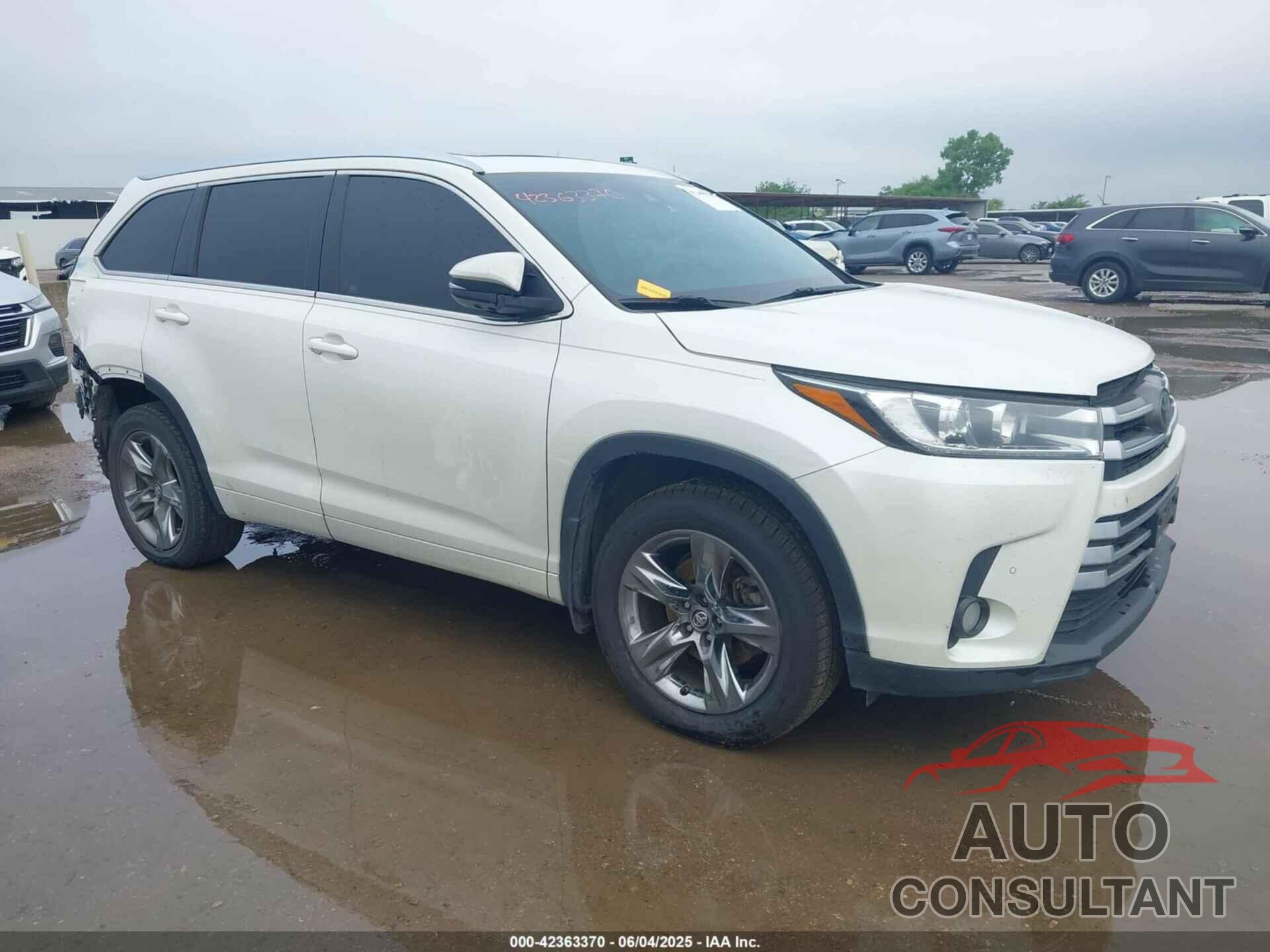 TOYOTA HIGHLANDER 2018 - 5TDDZRFH3JS887374