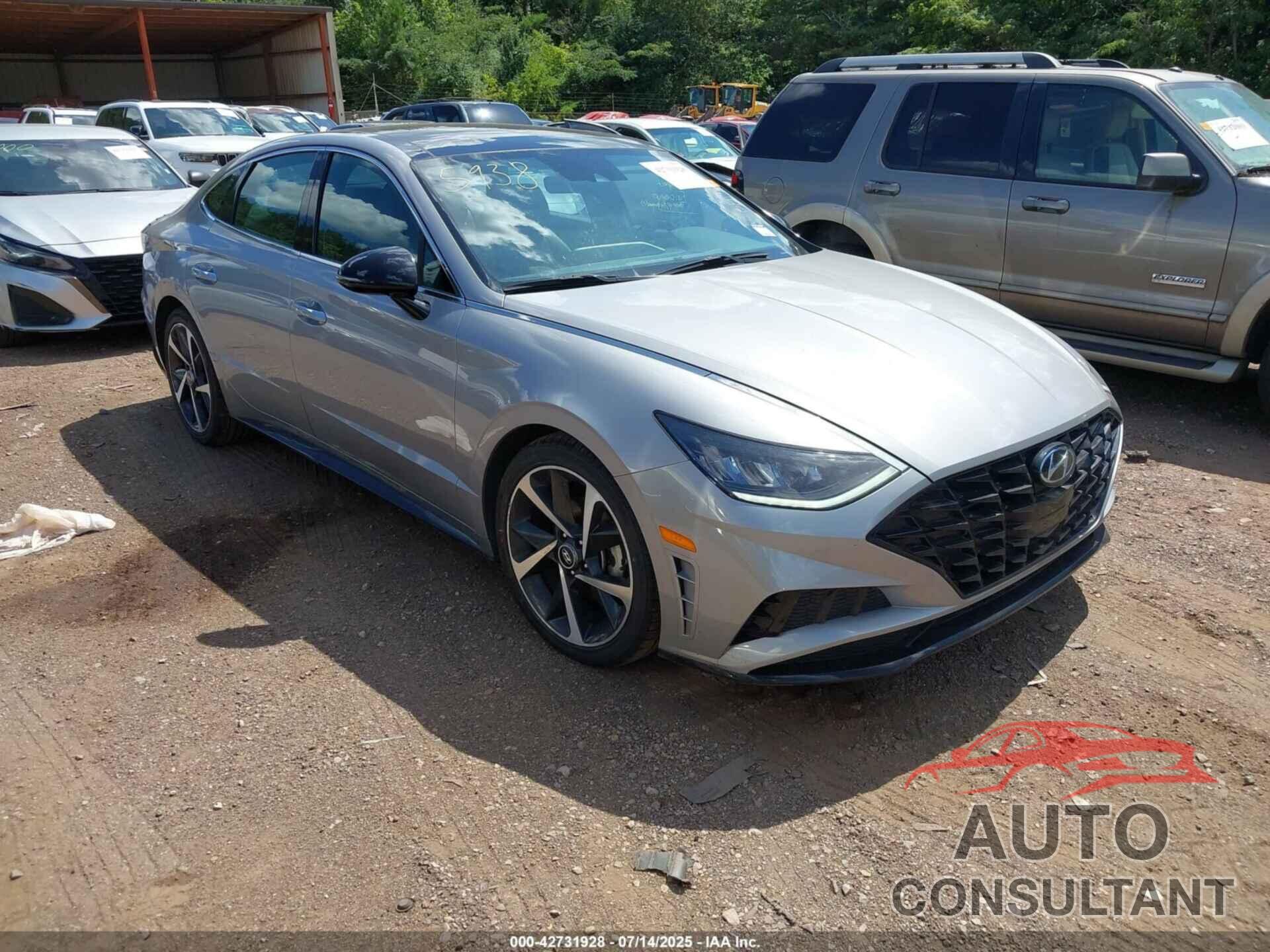 HYUNDAI SONATA 2023 - KMHL44J20PA272699