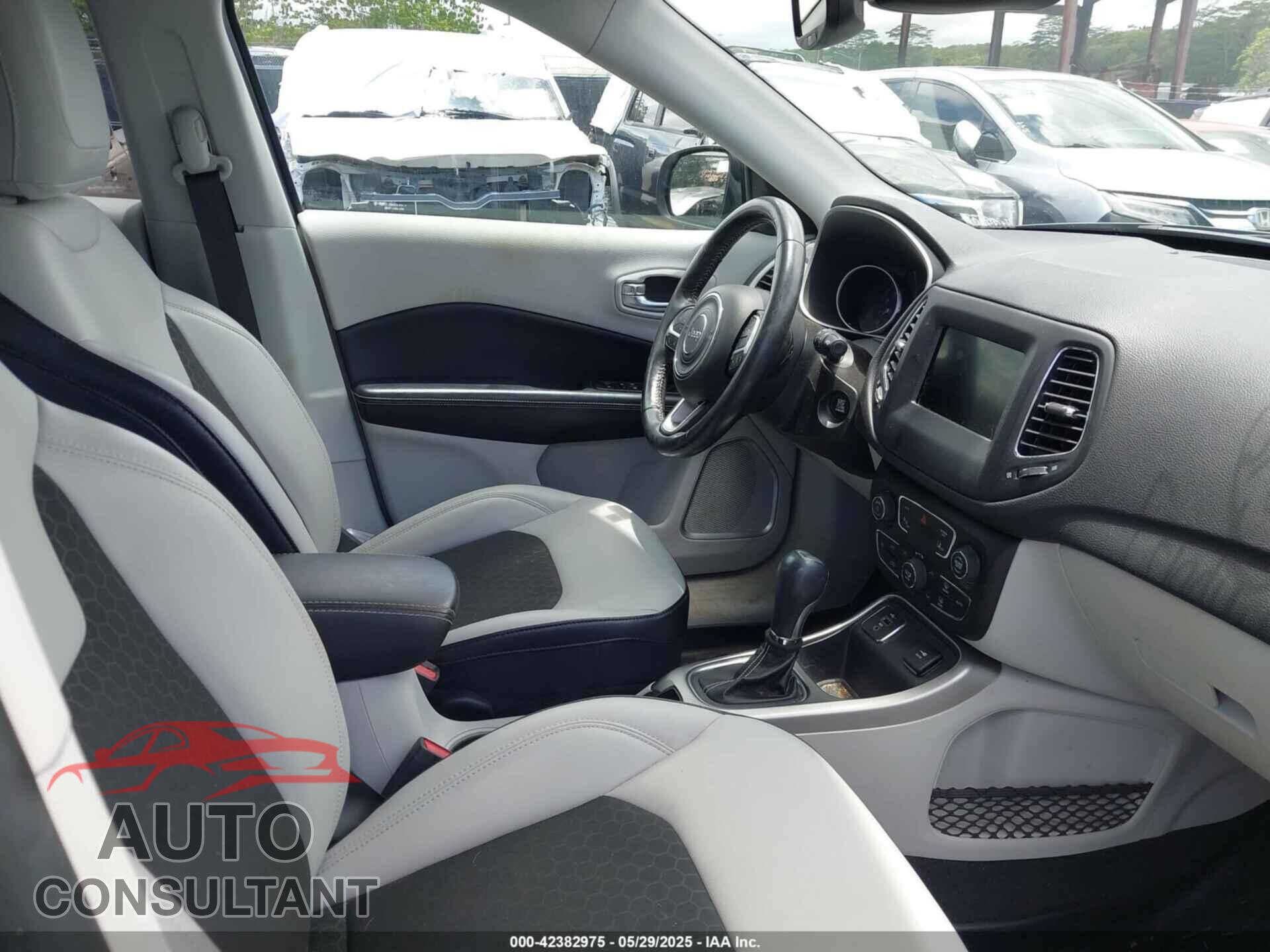 JEEP COMPASS 2020 - 3C4NJCBB5LT247010