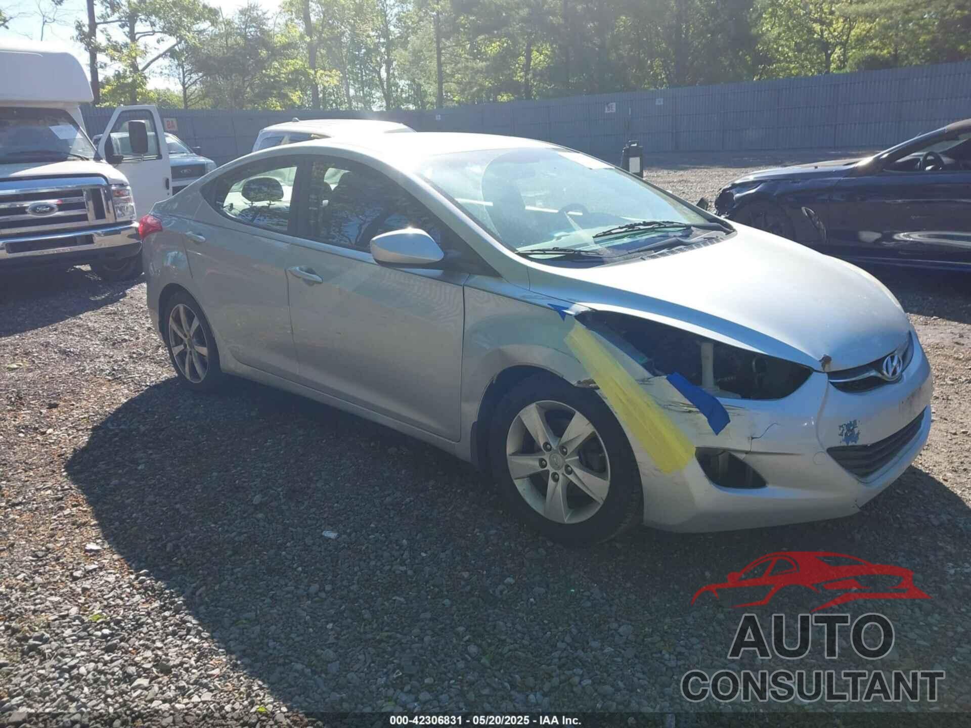 HYUNDAI ELANTRA 2013 - 5NPDH4AE1DH257091