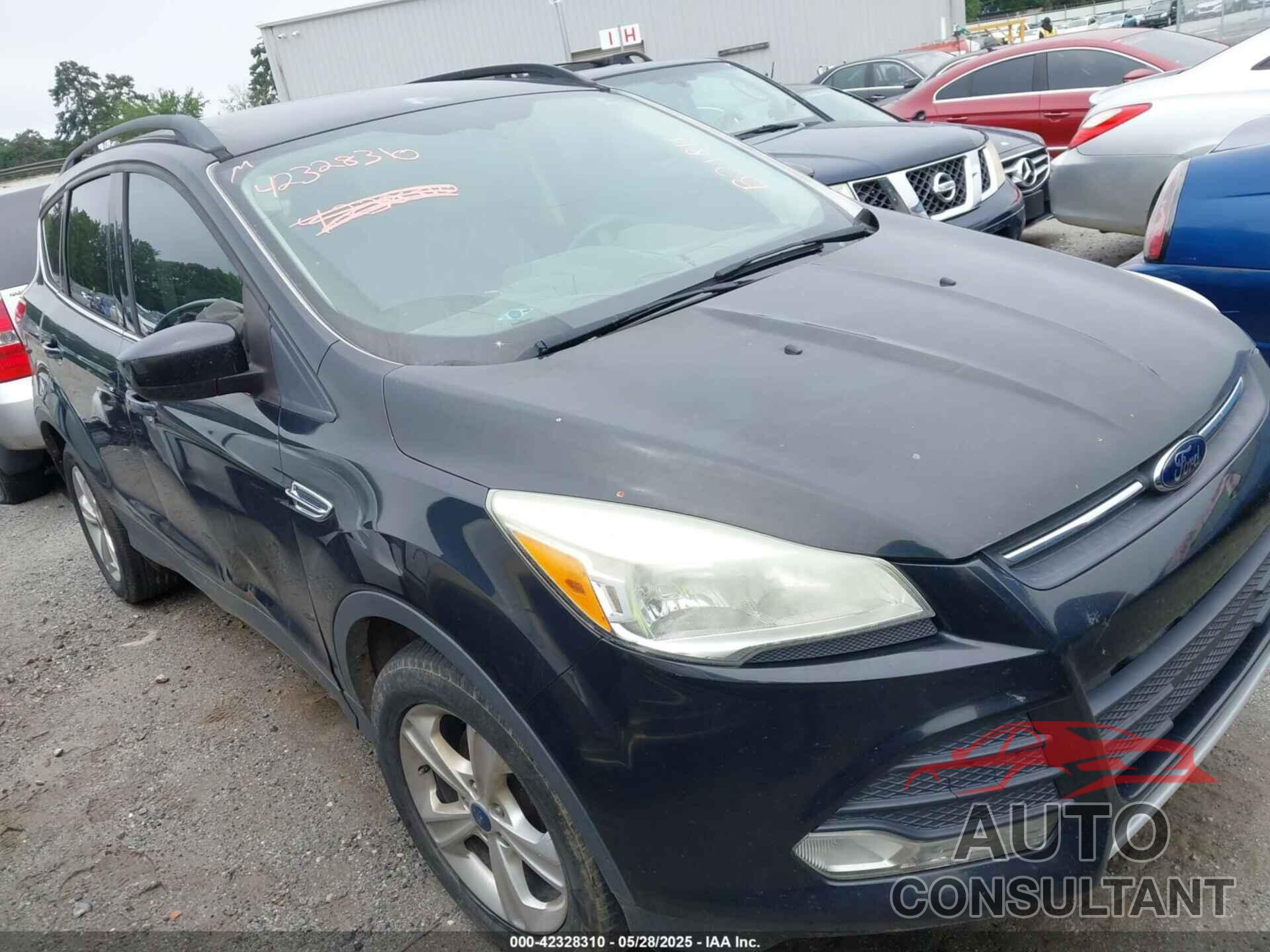 FORD ESCAPE 2014 - 1FMCU0GX4EUB21811