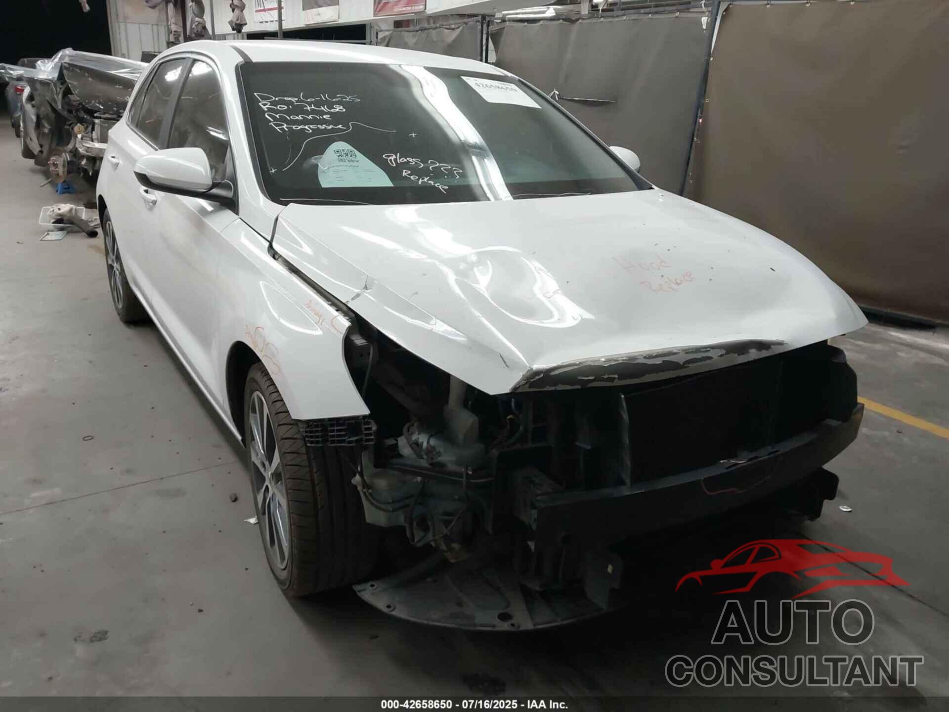 HYUNDAI ELANTRA GT 2018 - KMHH35LE3JU022563