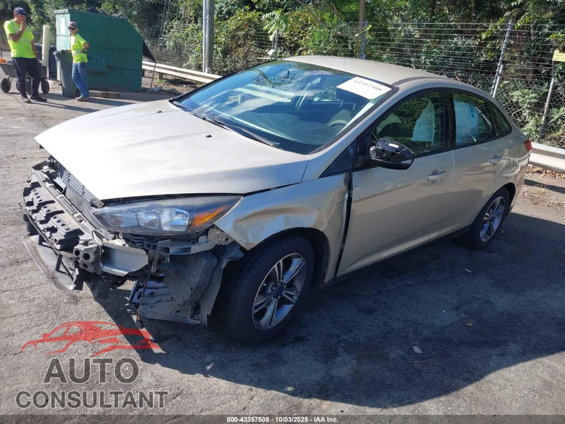 FORD FOCUS 2018 - 1FADP3FEXJL210077