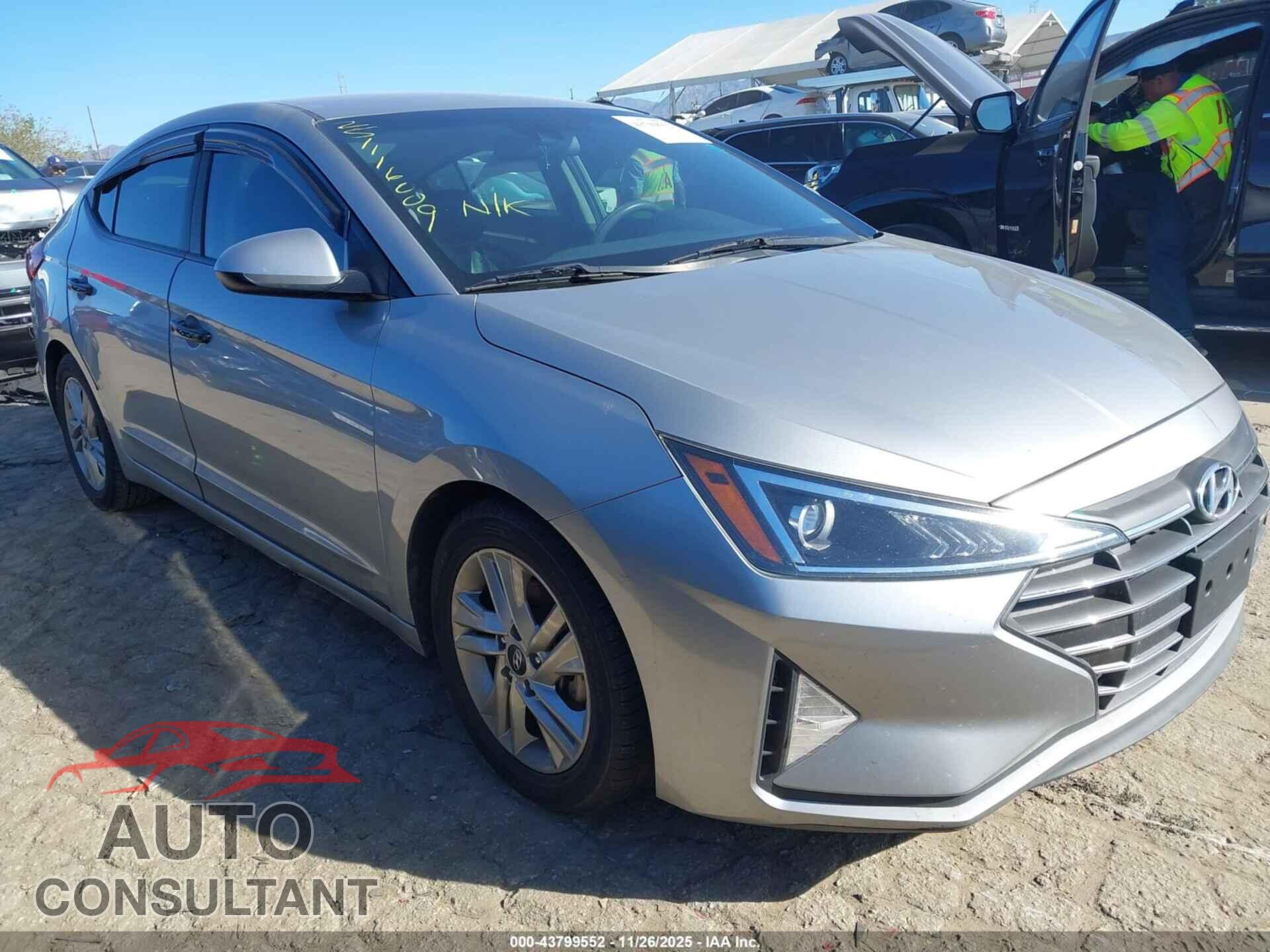 HYUNDAI ELANTRA 2020 - 5NPD84LF0LH573263