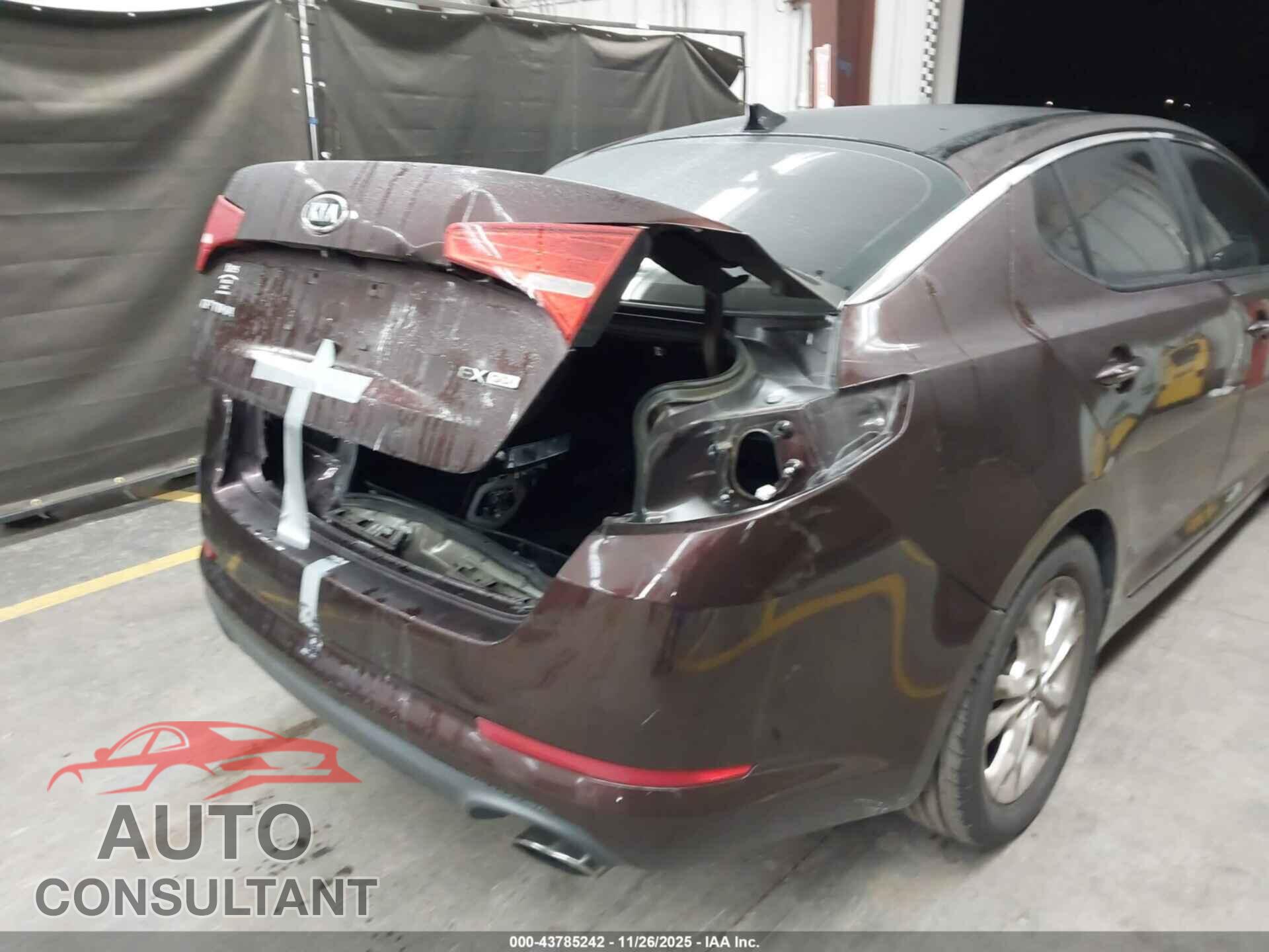 KIA OPTIMA 2011 - KNAGN4A7XB5108499