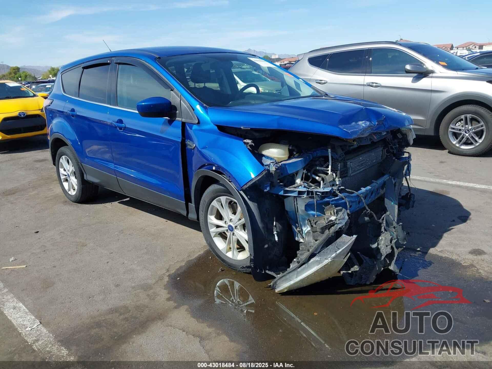 FORD ESCAPE 2017 - 1FMCU9GDXHUC51834