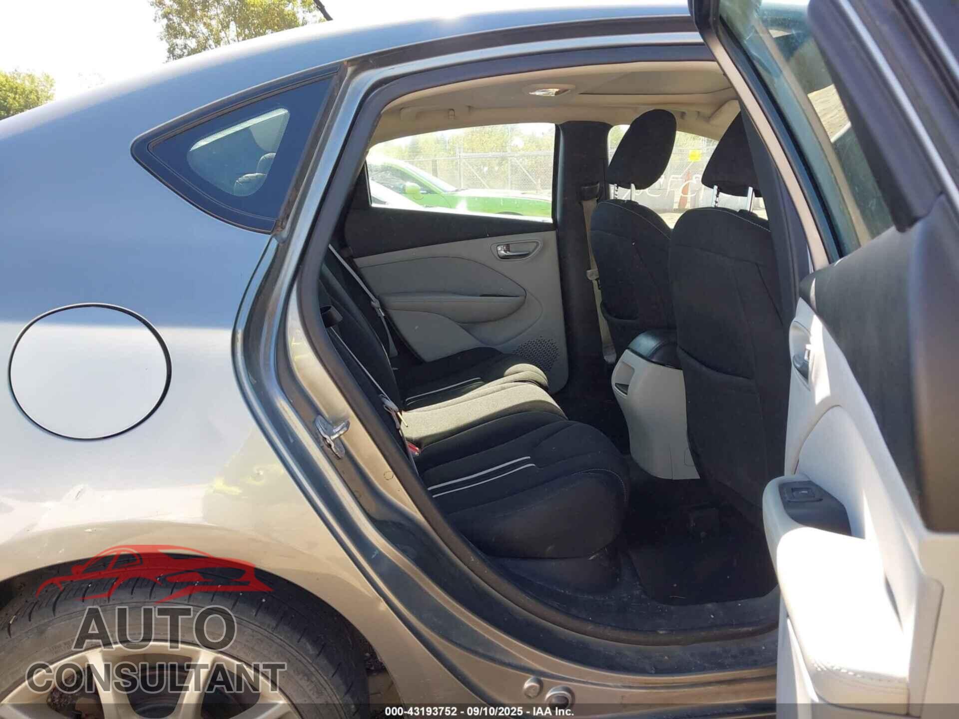 DODGE DART 2013 - 1C3CDFBA2DD338156