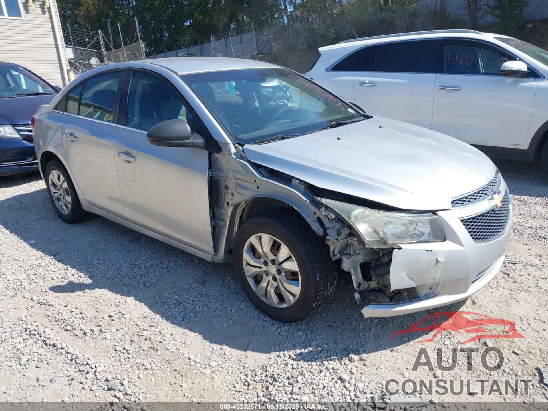 CHEVROLET CRUZE 2012 - 1G1PC5SH6C7332521