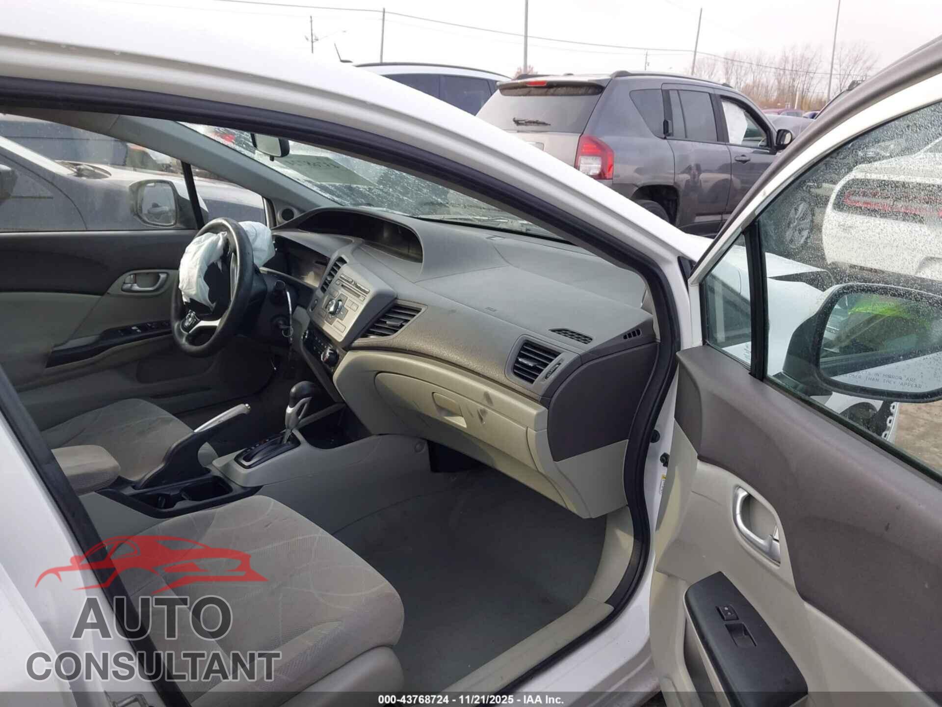 HONDA CIVIC 2012 - 19XFB2F8XCE013380