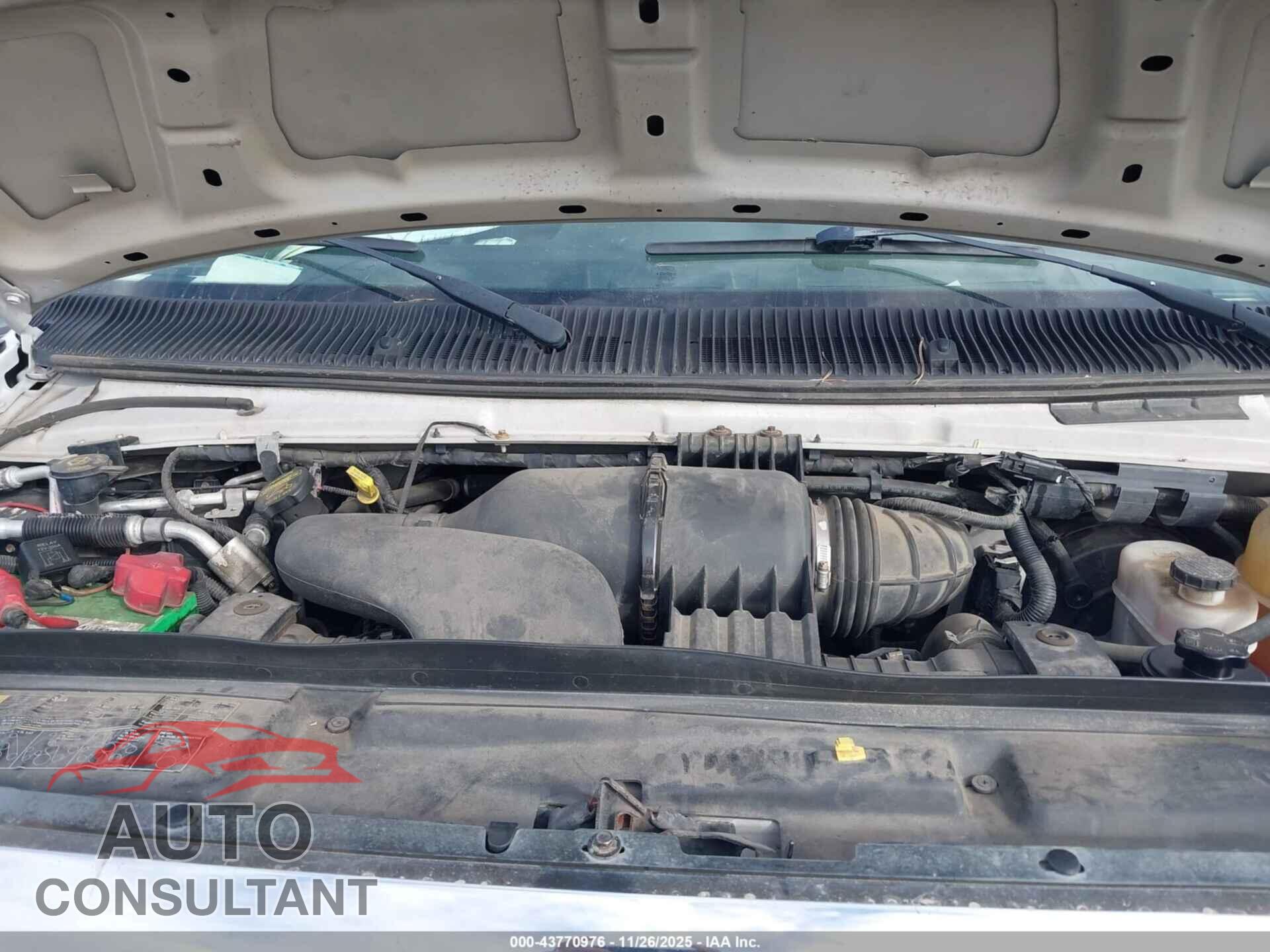 FORD E-350 SUPER DUTY 2011 - 1FBSS3BL3BDA28502